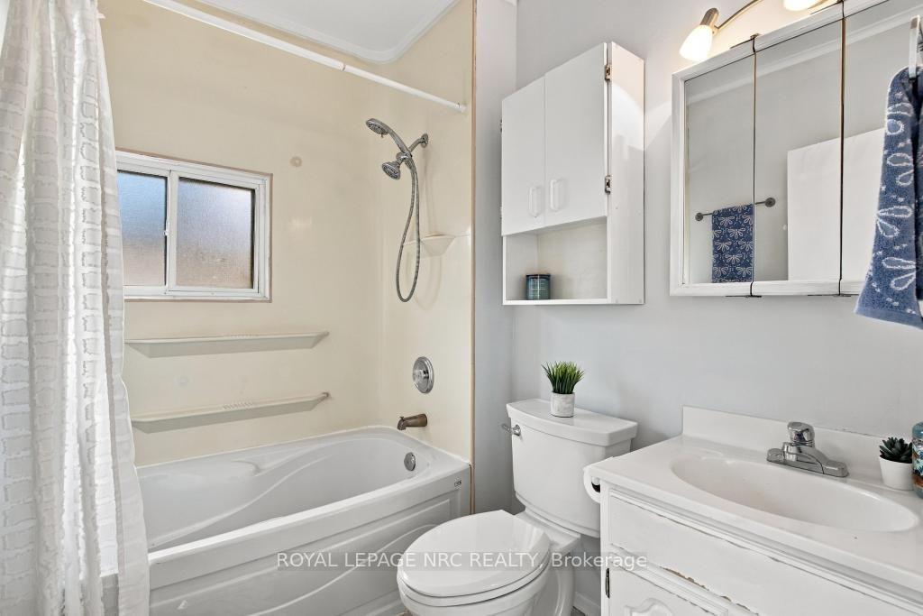 Photo 15 of 17 Wanda Road, St. Catharines, Burleigh Hill — HOMEH