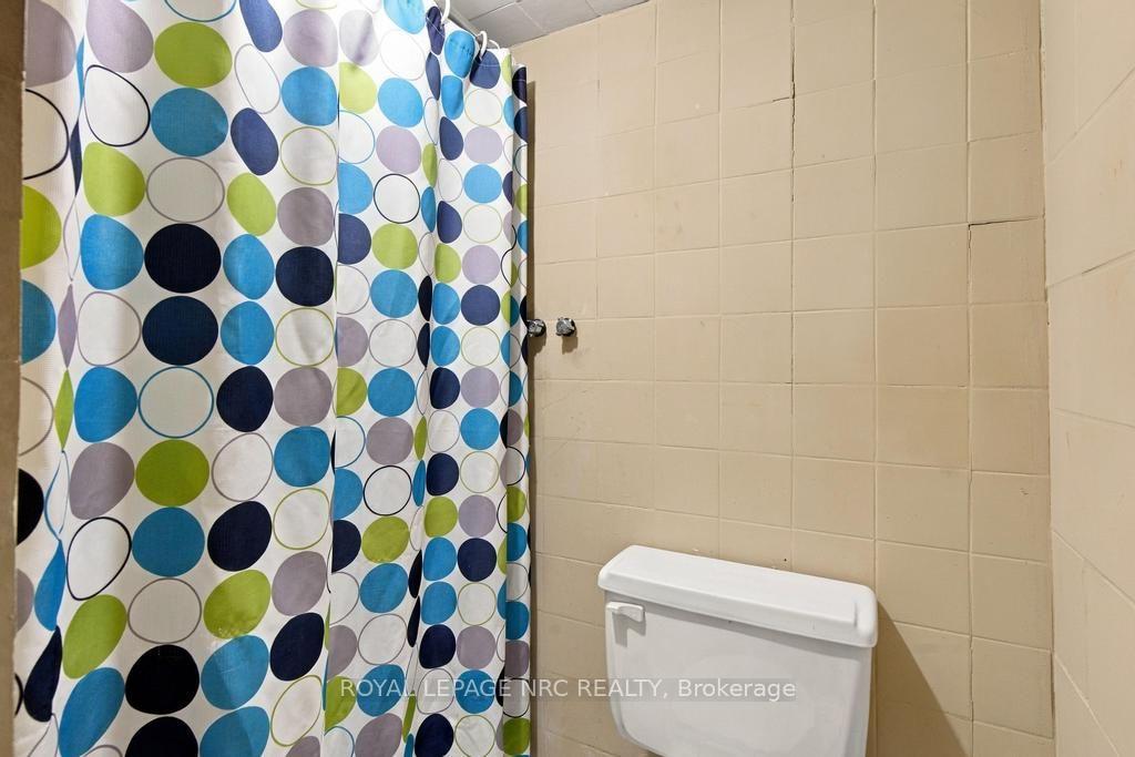Photo 20 of 17 Wanda Road, St. Catharines, Burleigh Hill — HOMEH