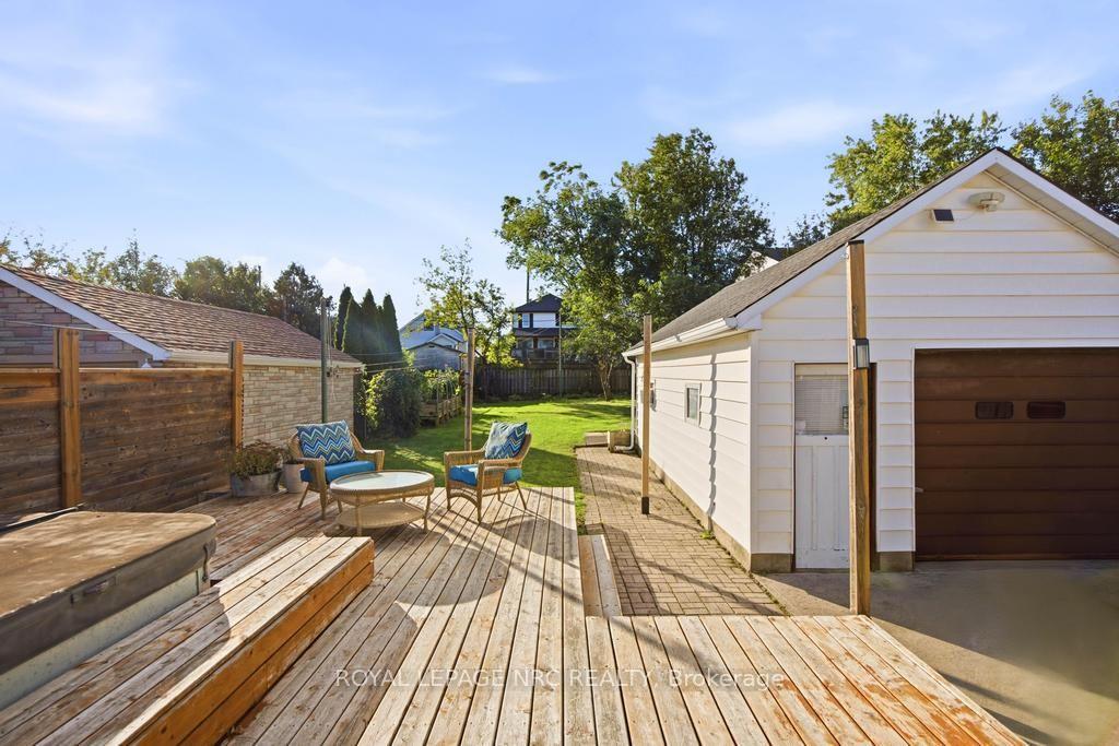 Photo 23 of 17 Wanda Road, St. Catharines, Burleigh Hill — HOMEH