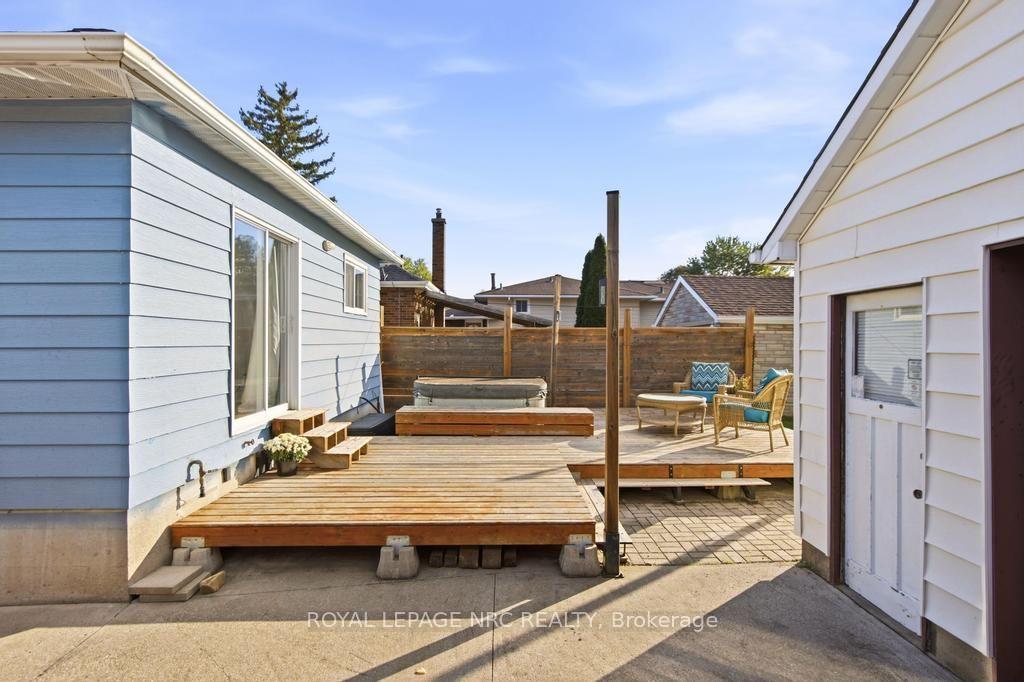 Photo 24 of 17 Wanda Road, St. Catharines, Burleigh Hill — HOMEH