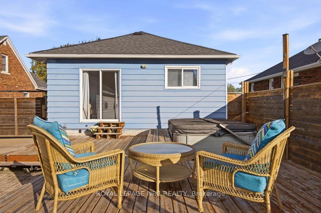 Photo 25 of 17 Wanda Road, St. Catharines, Burleigh Hill — HOMEH