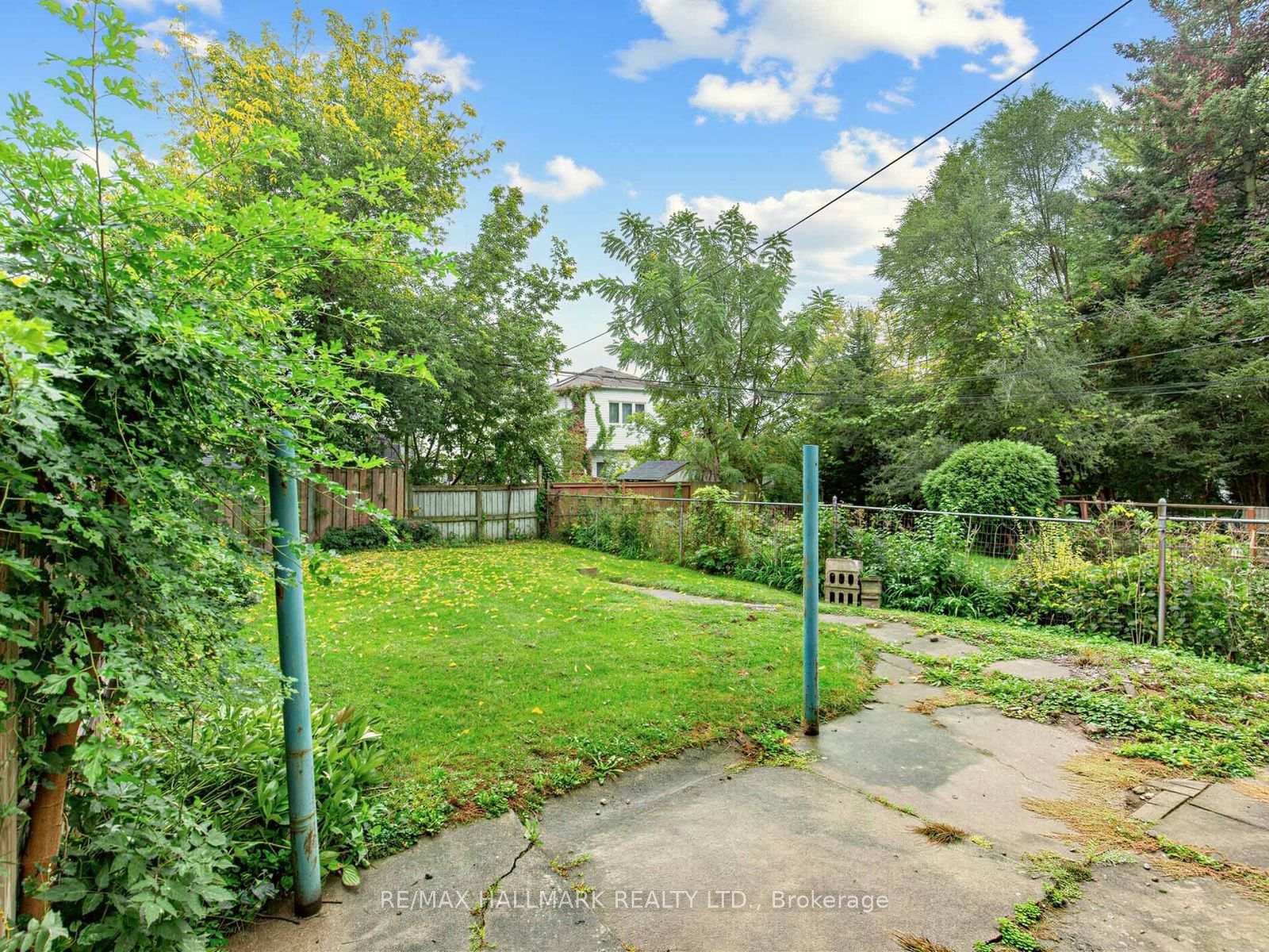 Photo 9 of 65 Holmstead Avenue, Toronto, O'Connor-Parkview — HOMEH