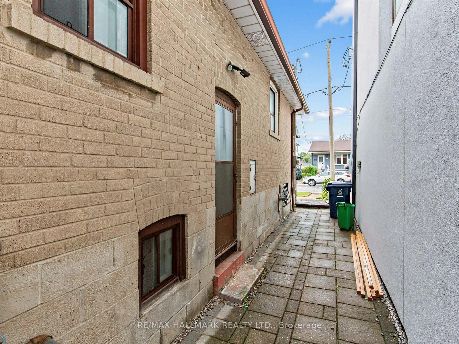 Photo 5 of 65 Holmstead Avenue, Toronto, O'Connor-Parkview — HOMEH