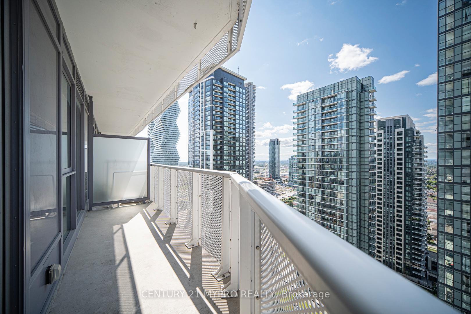 Photo 8 of Unit 2801, 4065 Confederation Parkway, Mississauga, City Centre — HOMEH