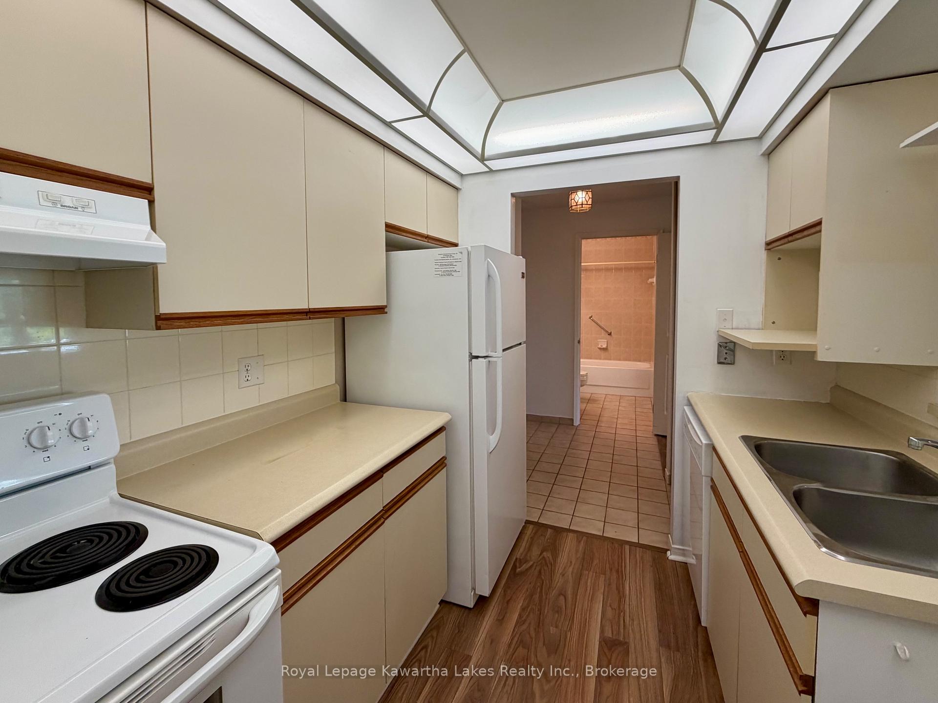 Photo 15 of Unit 303, 4 Heritage Way, Kawartha Lakes, Lindsay — HOMEH