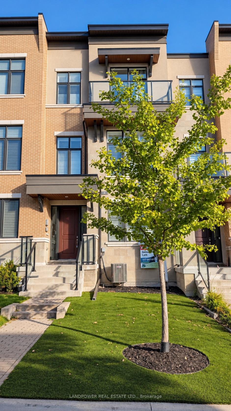 Photo 2 of 8 Aylin Crescent, Vaughan, Patterson — HOMEH