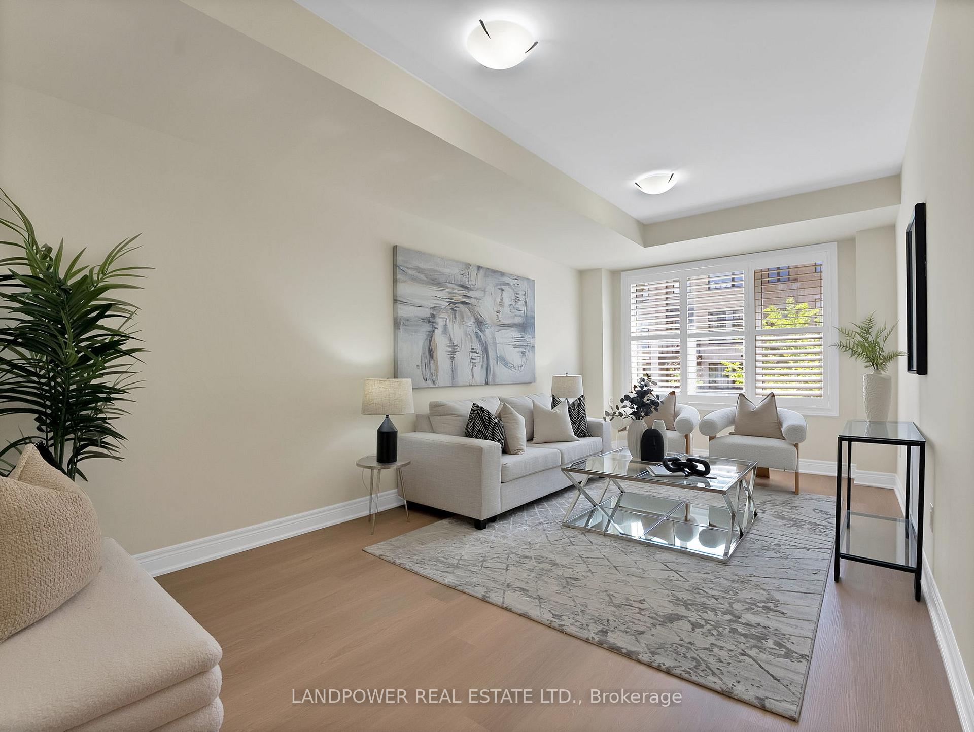 Photo 6 of 8 Aylin Crescent, Vaughan, Patterson — HOMEH