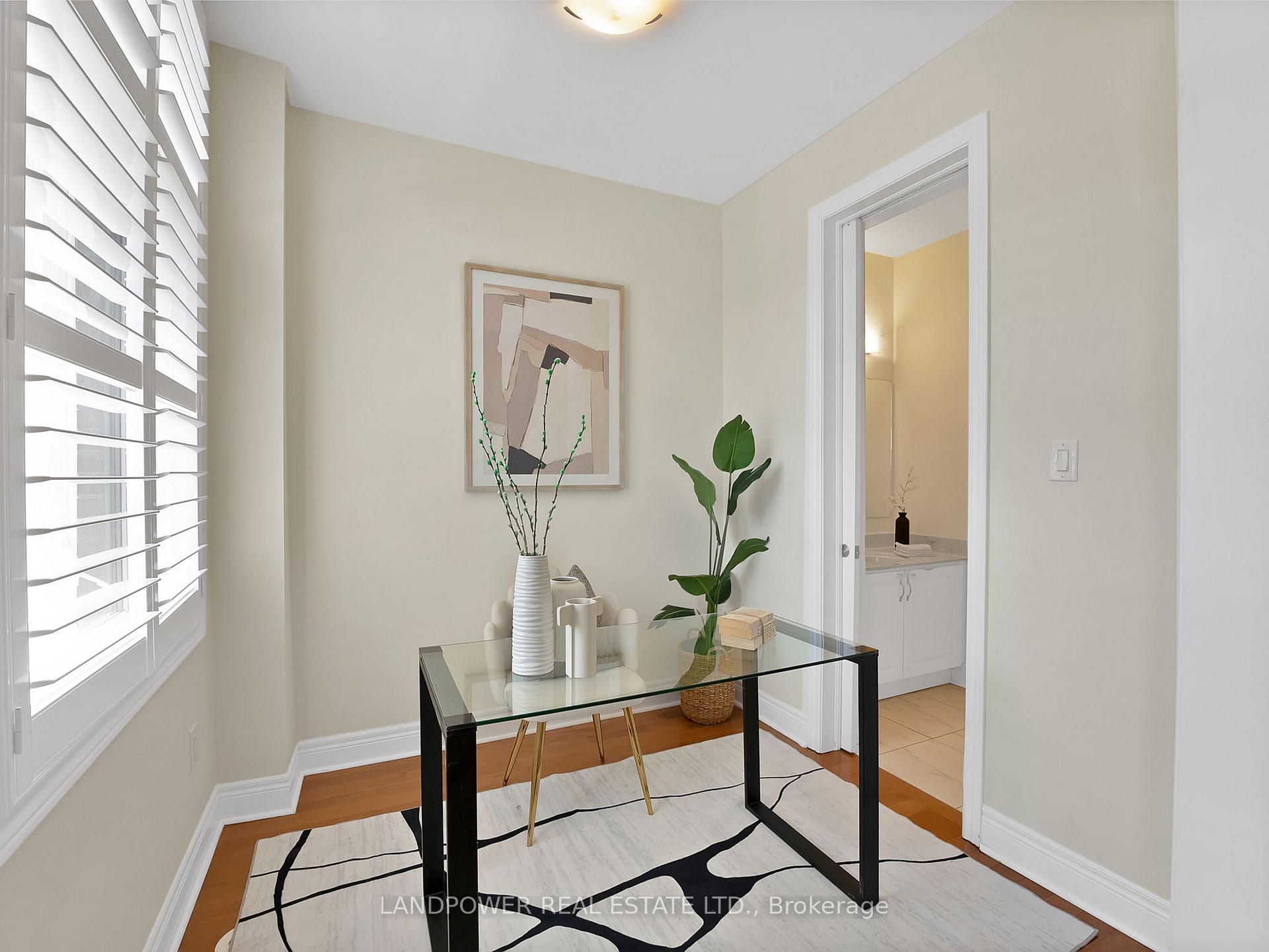 Photo 9 of 8 Aylin Crescent, Vaughan, Patterson — HOMEH