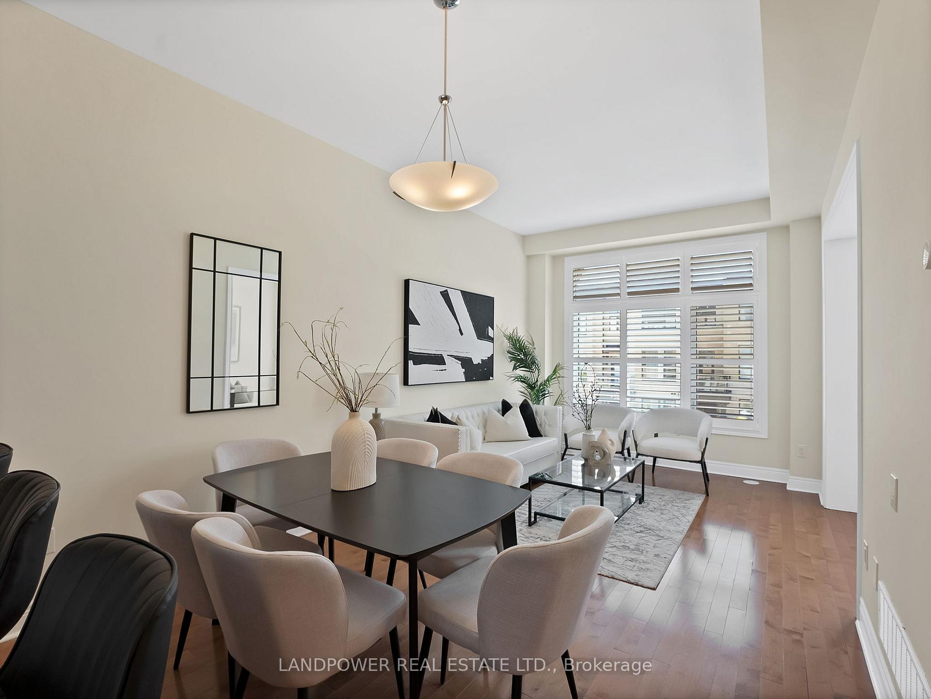 Photo 10 of 8 Aylin Crescent, Vaughan, Patterson — HOMEH