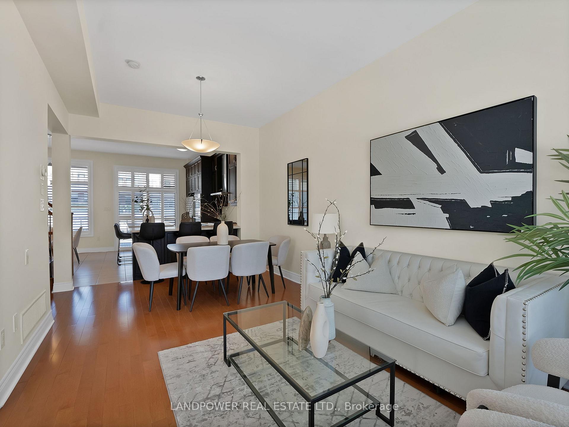 Photo 11 of 8 Aylin Crescent, Vaughan, Patterson — HOMEH