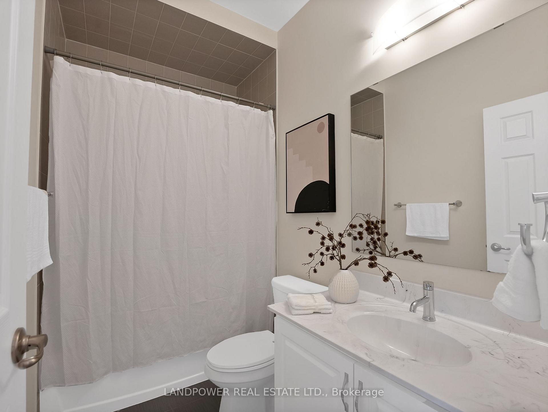 Photo 25 of 8 Aylin Crescent, Vaughan, Patterson — HOMEH