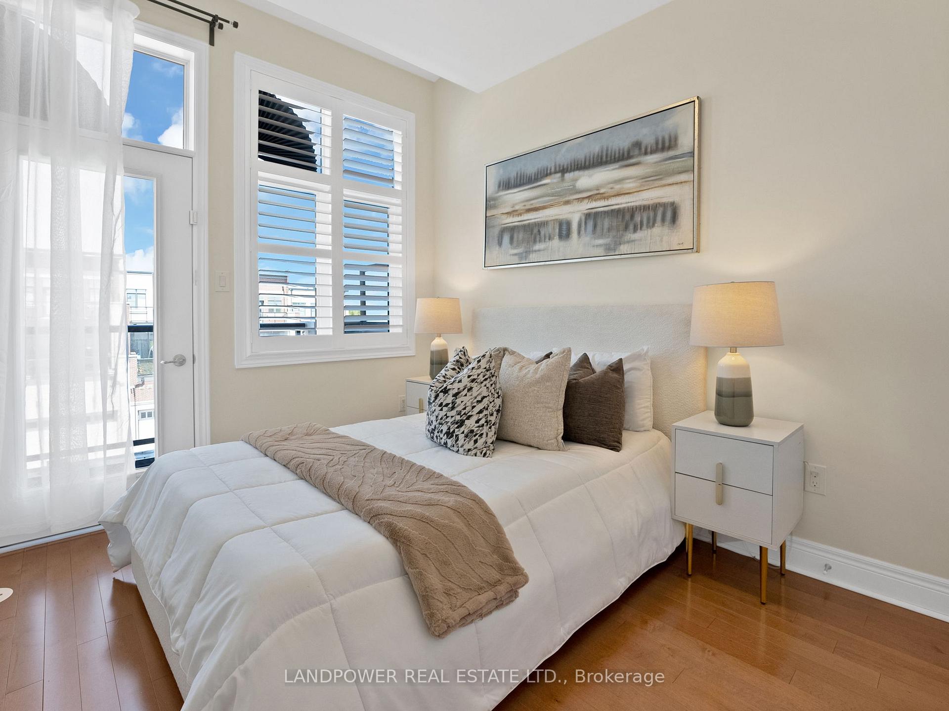 Photo 27 of 8 Aylin Crescent, Vaughan, Patterson — HOMEH