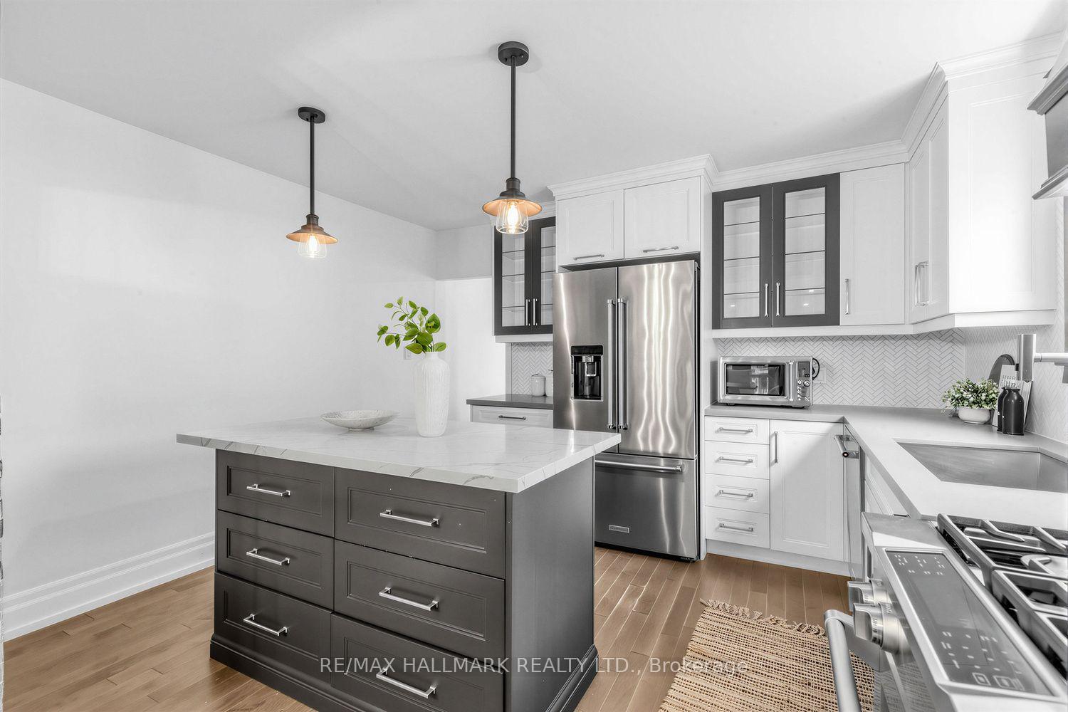Photo 7 of 703 Mortimer Avenue, Toronto, Danforth Village-East York — HOMEH