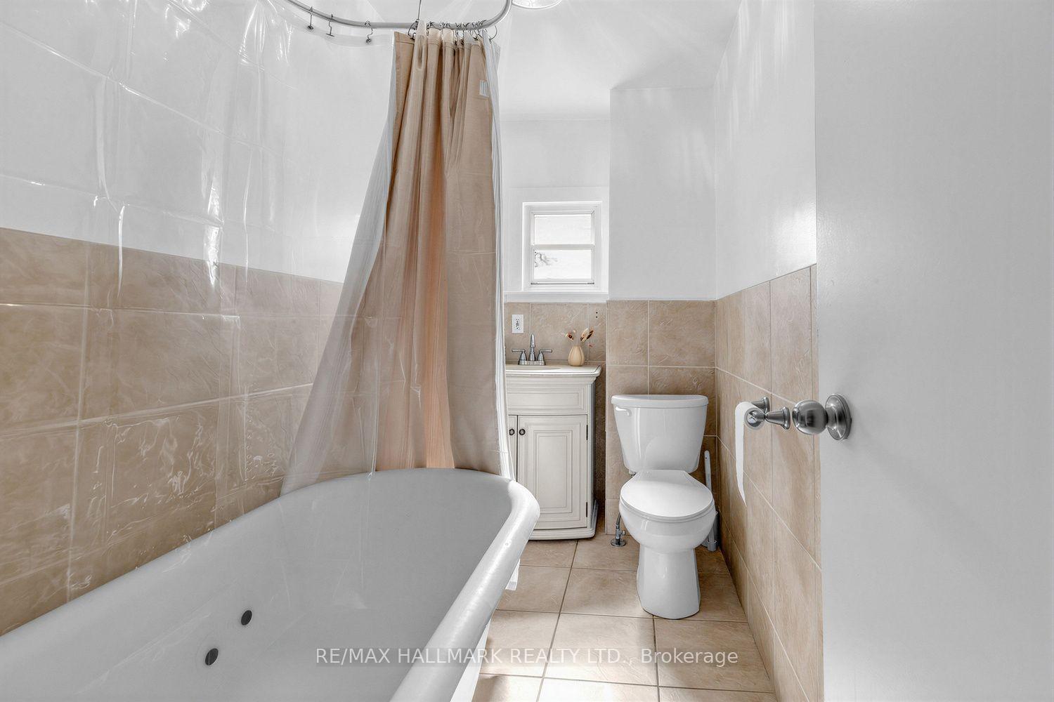 Photo 28 of 703 Mortimer Avenue, Toronto, Danforth Village-East York — HOMEH
