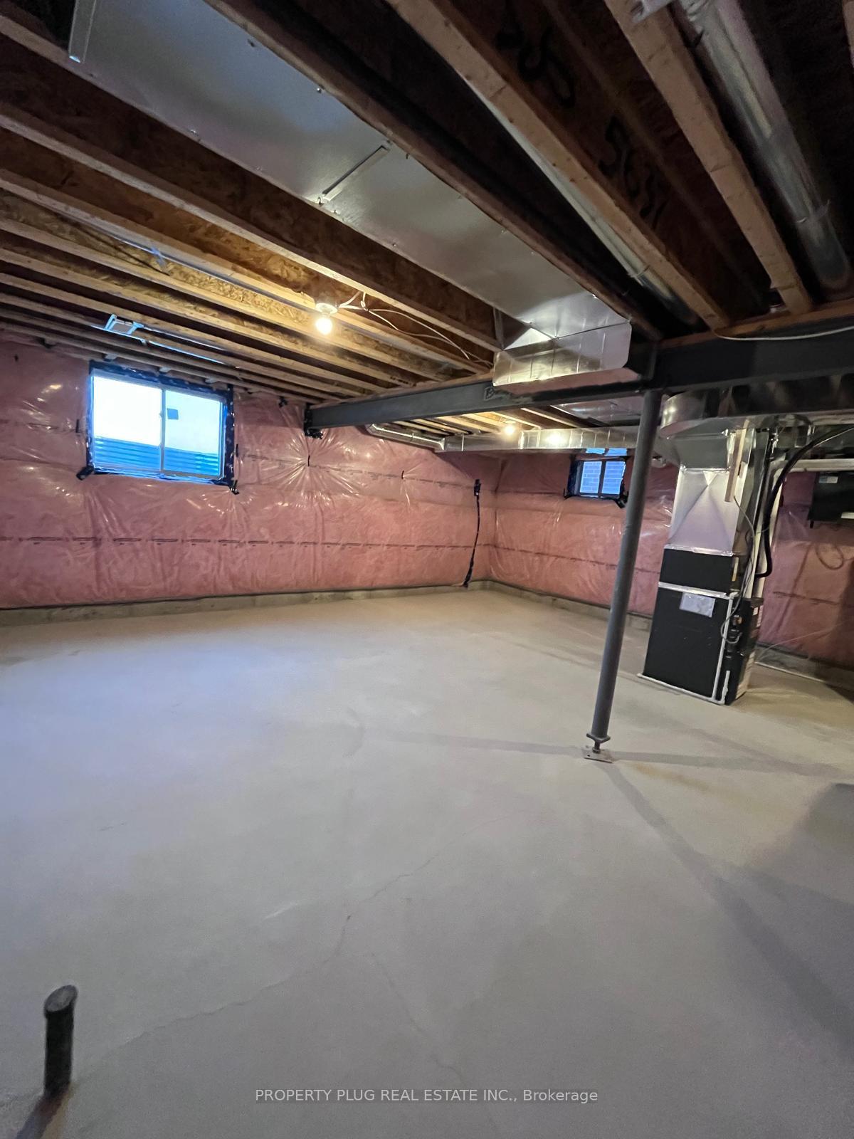 Photo 12 of 23 Gateway Drive, Barrie, Rural Barrie Southeast — HOMEH