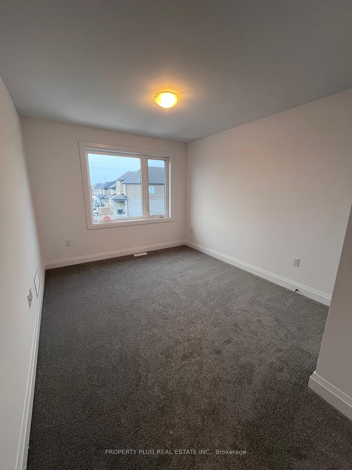 Photo 14 of 23 Gateway Drive, Barrie, Rural Barrie Southeast — HOMEH