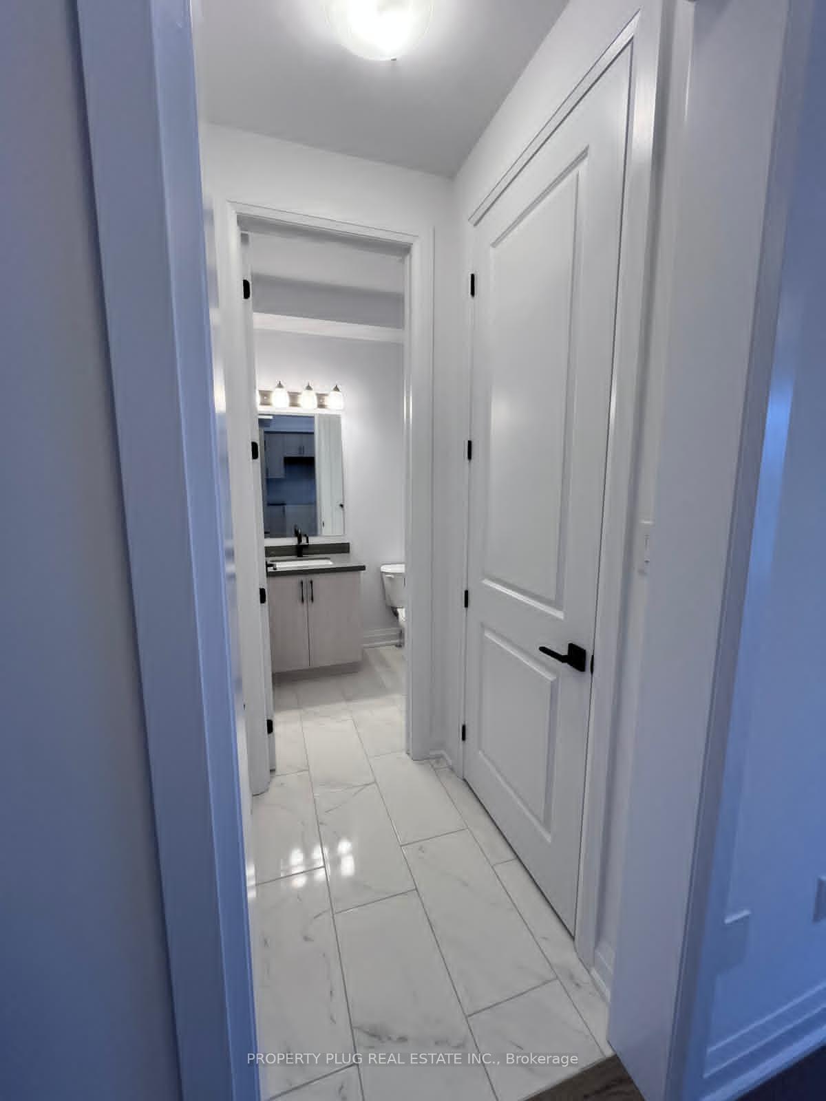 Photo 15 of 23 Gateway Drive, Barrie, Rural Barrie Southeast — HOMEH
