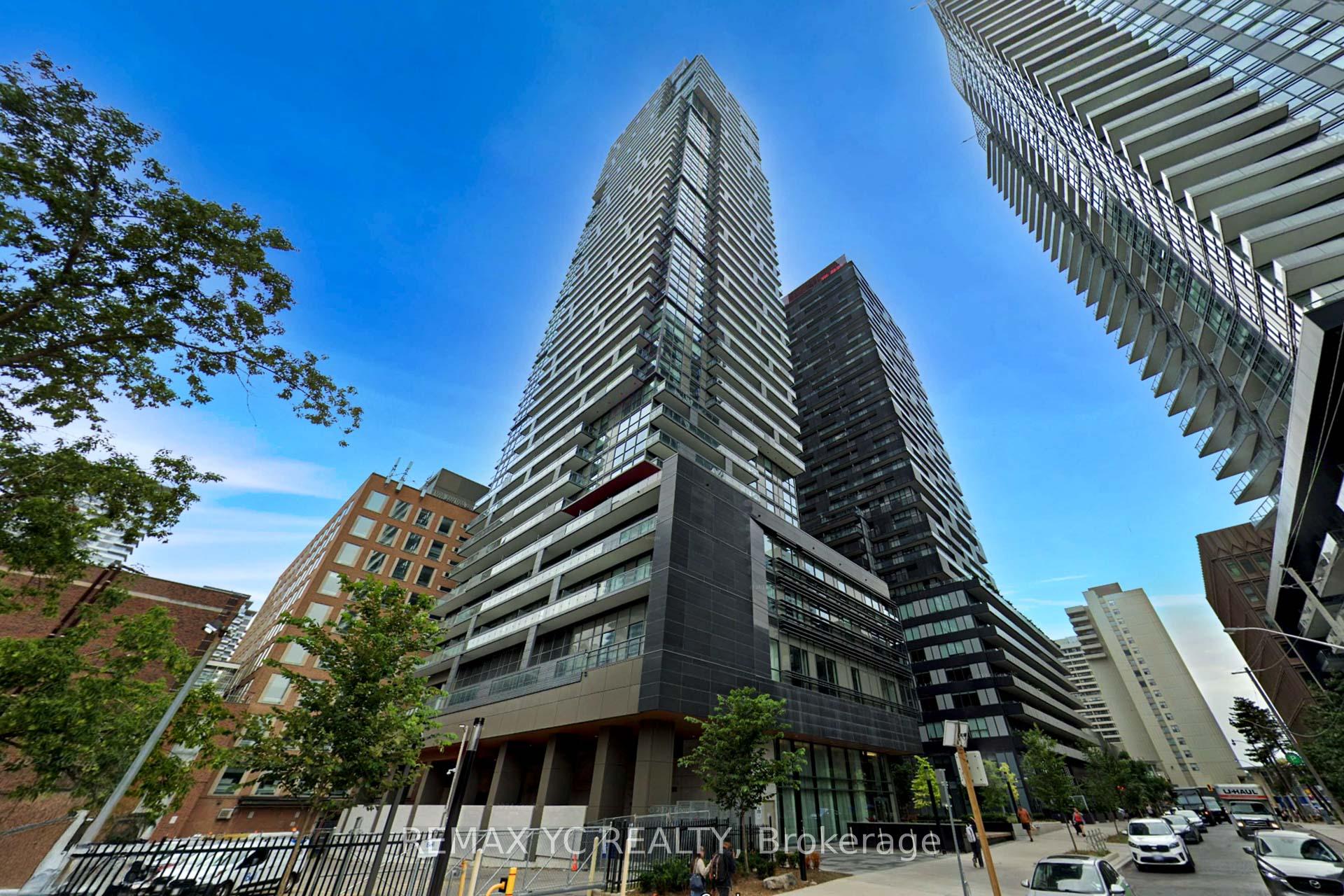 Photo of Unit 3708, 39 Roehampton Avenue