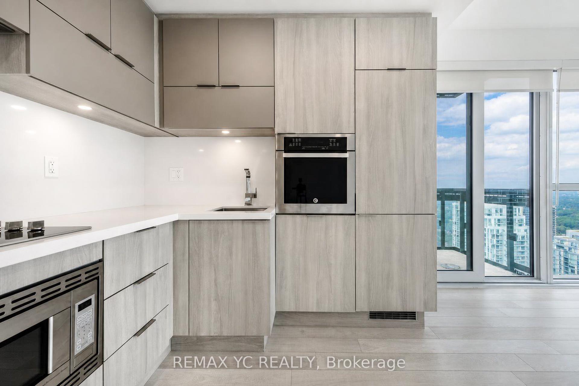 Photo 6 of Unit 3708, 39 Roehampton Avenue, Toronto, Mount Pleasant West — HOMEH