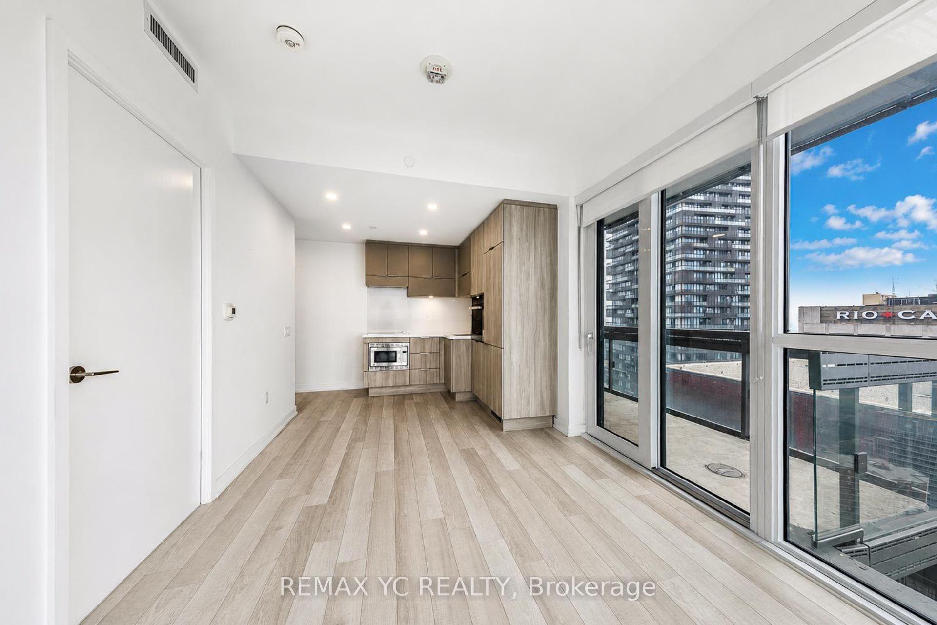 Photo 15 of Unit 3708, 39 Roehampton Avenue, Toronto, Mount Pleasant West — HOMEH