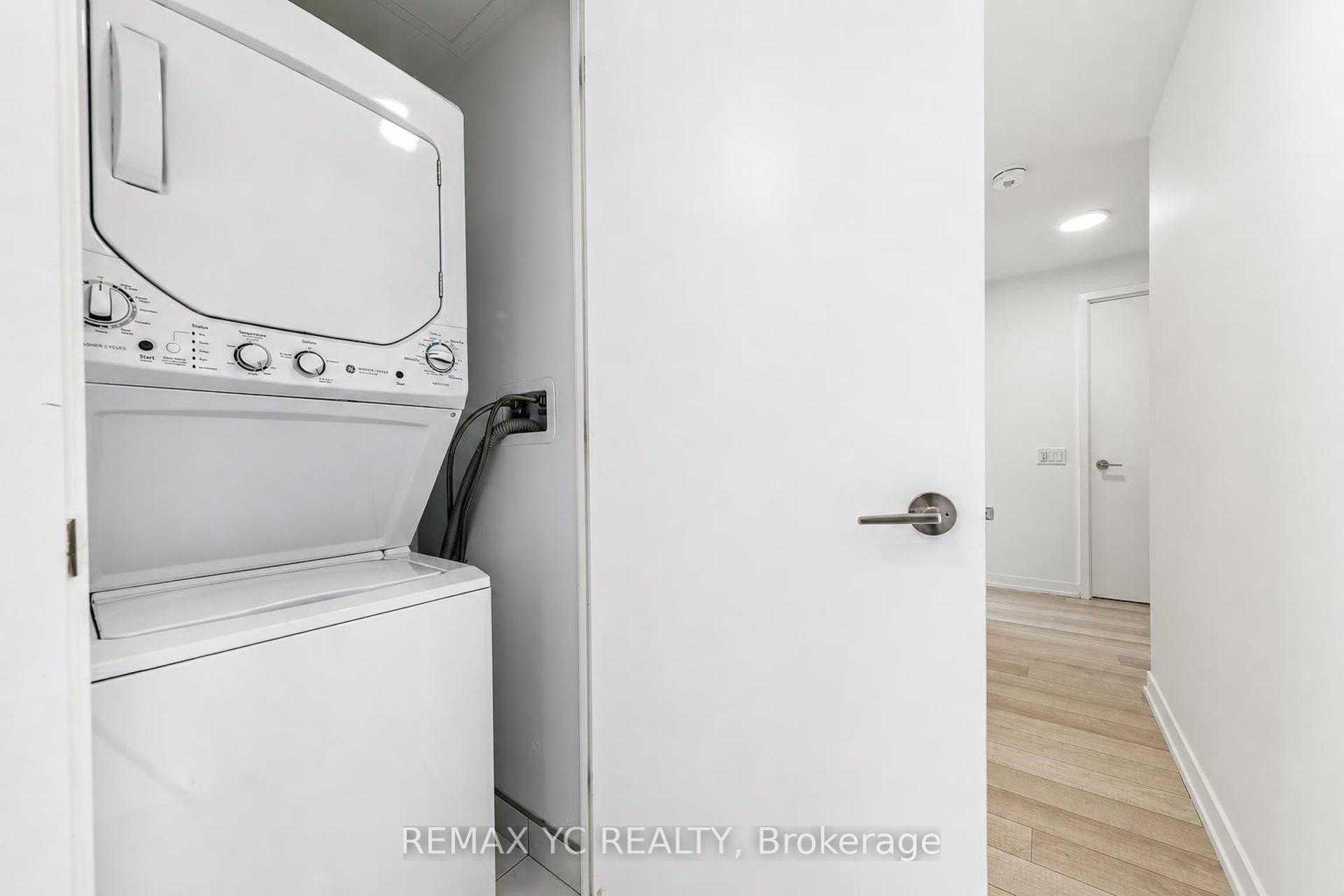 Photo 16 of Unit 3708, 39 Roehampton Avenue, Toronto, Mount Pleasant West — HOMEH