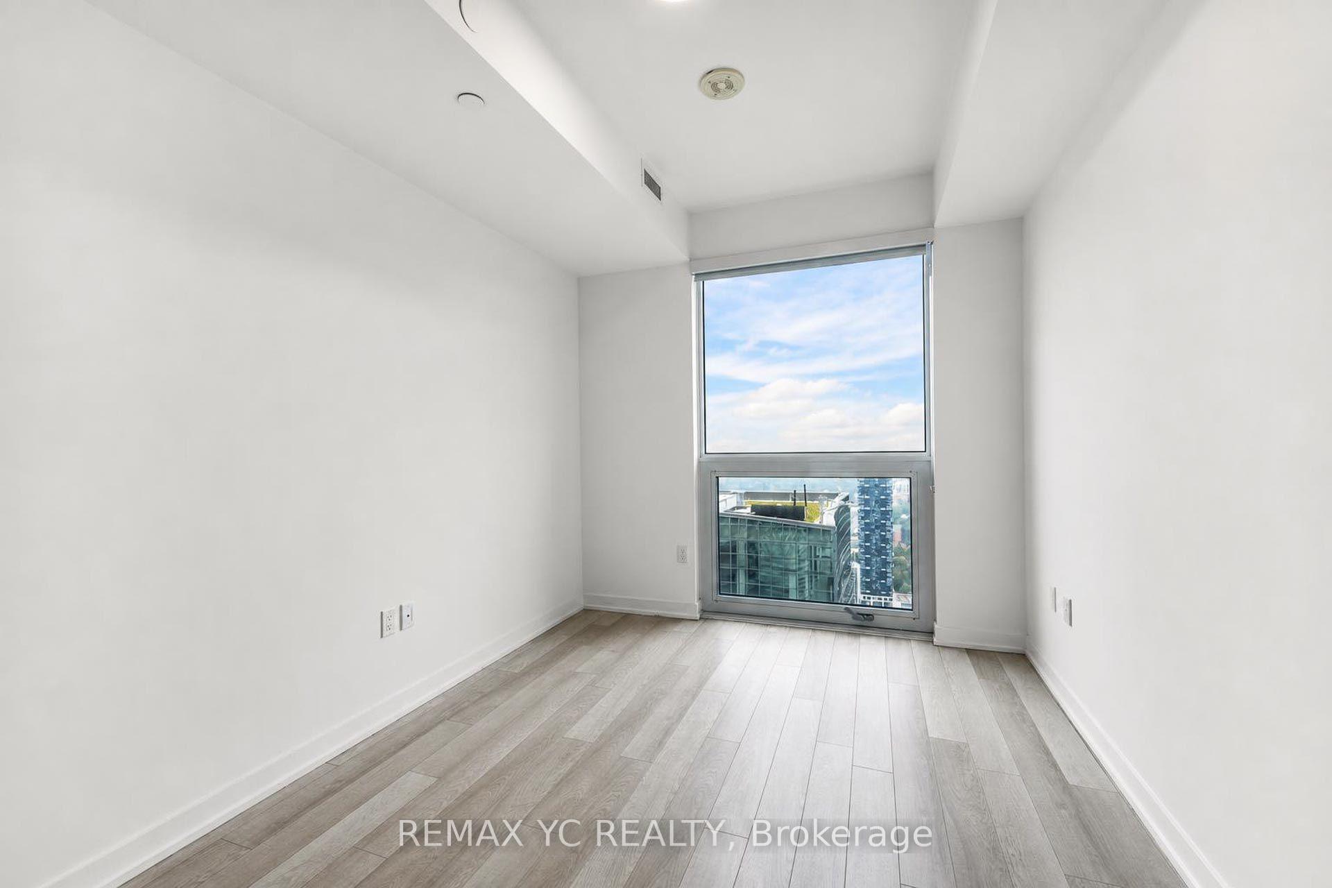 Photo 17 of Unit 3708, 39 Roehampton Avenue, Toronto, Mount Pleasant West — HOMEH