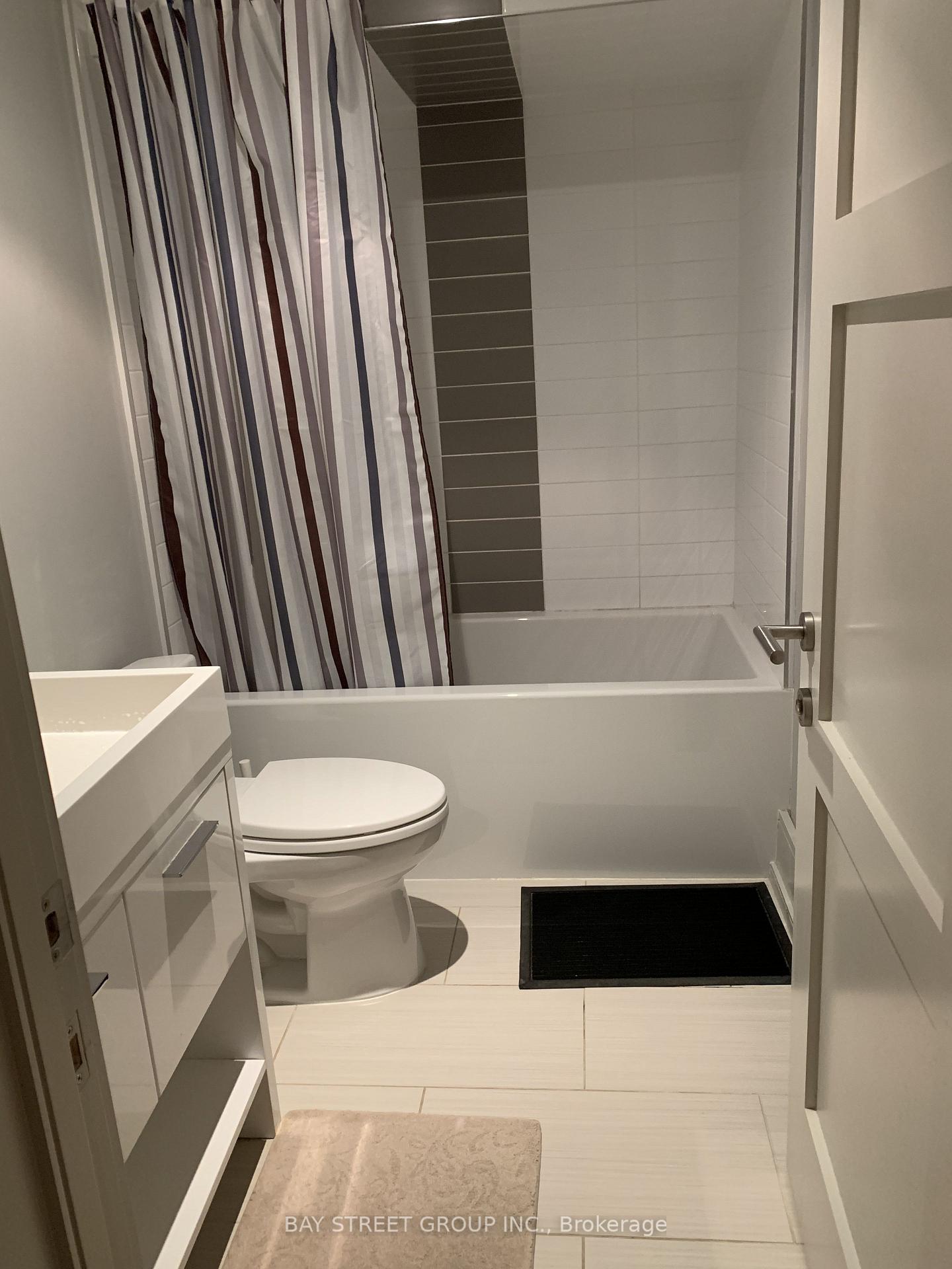 Photo 12 of 6 Bemersyde Drive, Etobicoke, Princess-Rosethorn — HOMEH