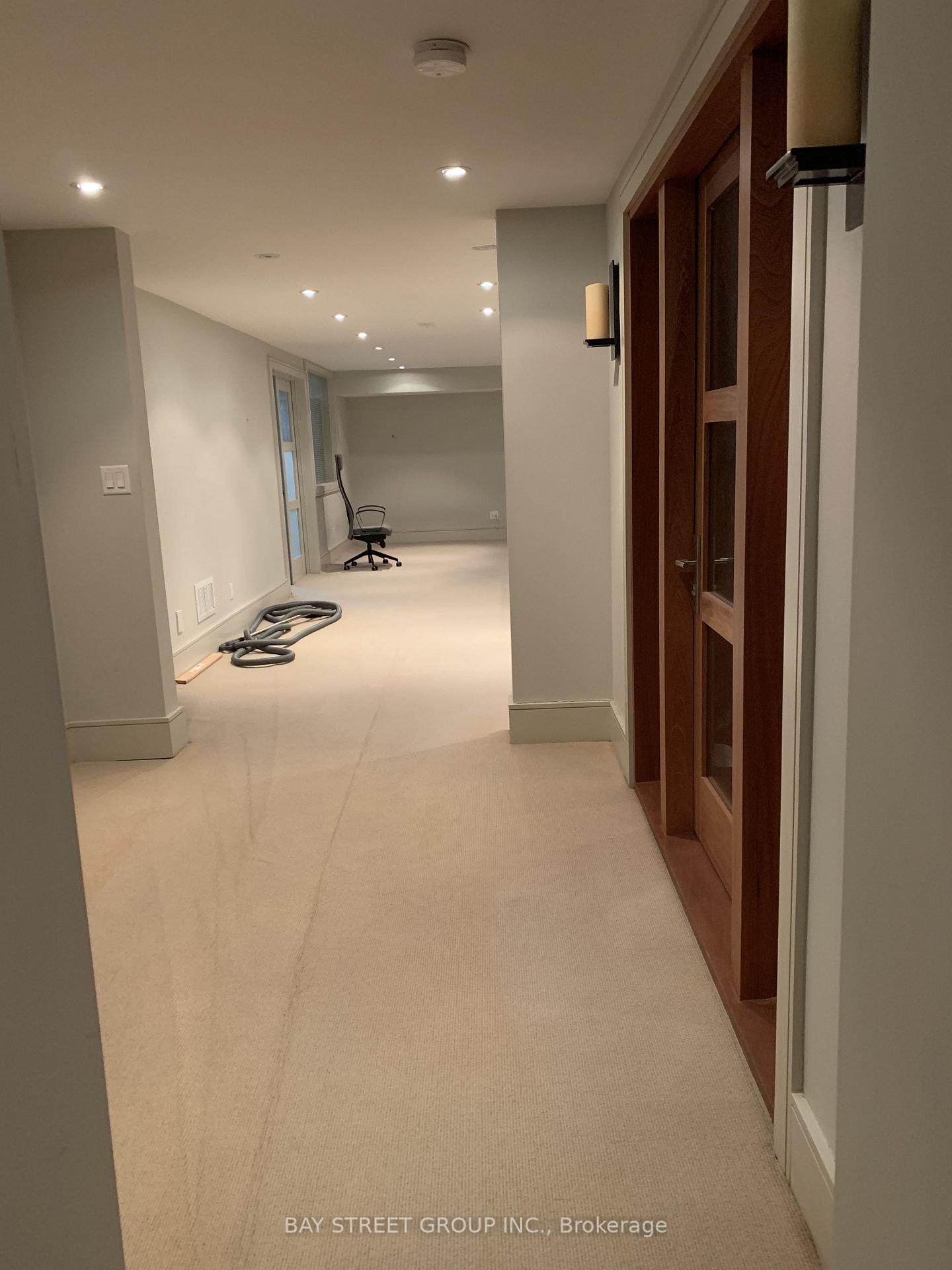 Photo 13 of 6 Bemersyde Drive, Etobicoke, Princess-Rosethorn — HOMEH