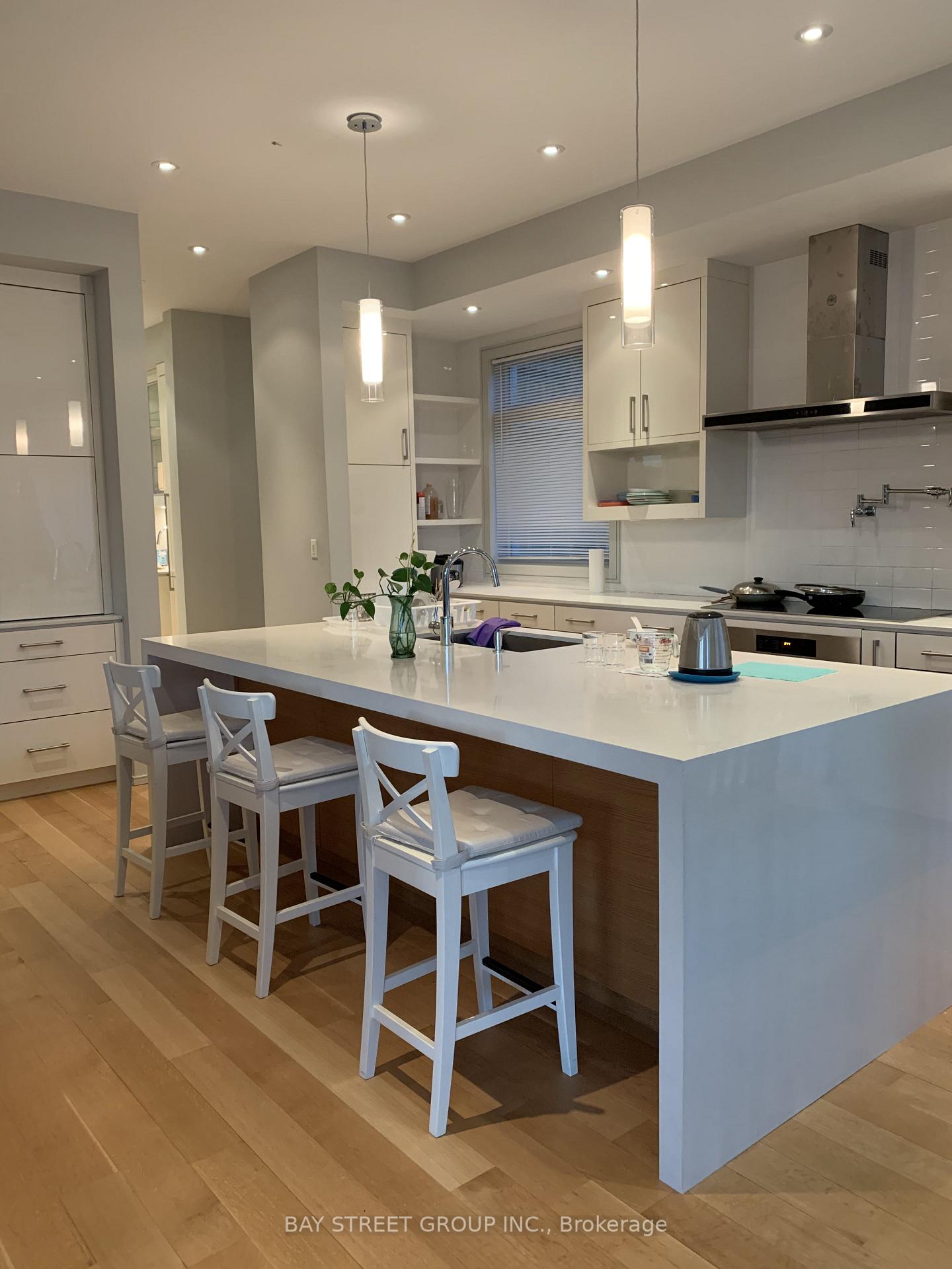 Photo 18 of 6 Bemersyde Drive, Etobicoke, Princess-Rosethorn — HOMEH