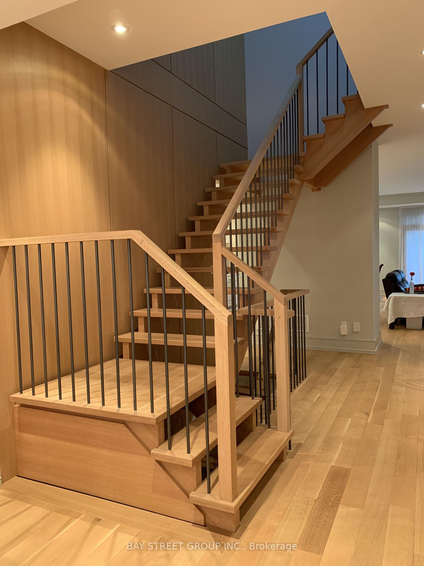 Photo 21 of 6 Bemersyde Drive, Etobicoke, Princess-Rosethorn — HOMEH