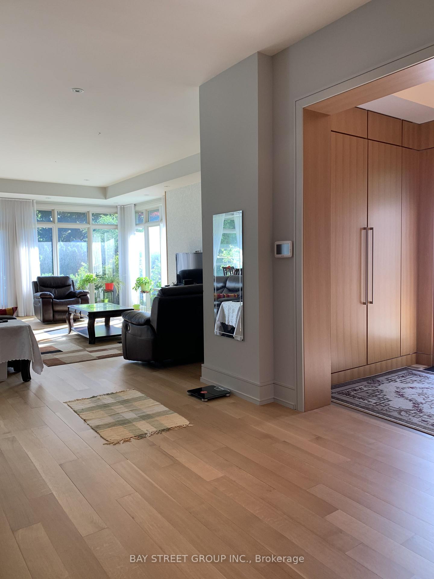 Photo 23 of 6 Bemersyde Drive, Etobicoke, Princess-Rosethorn — HOMEH