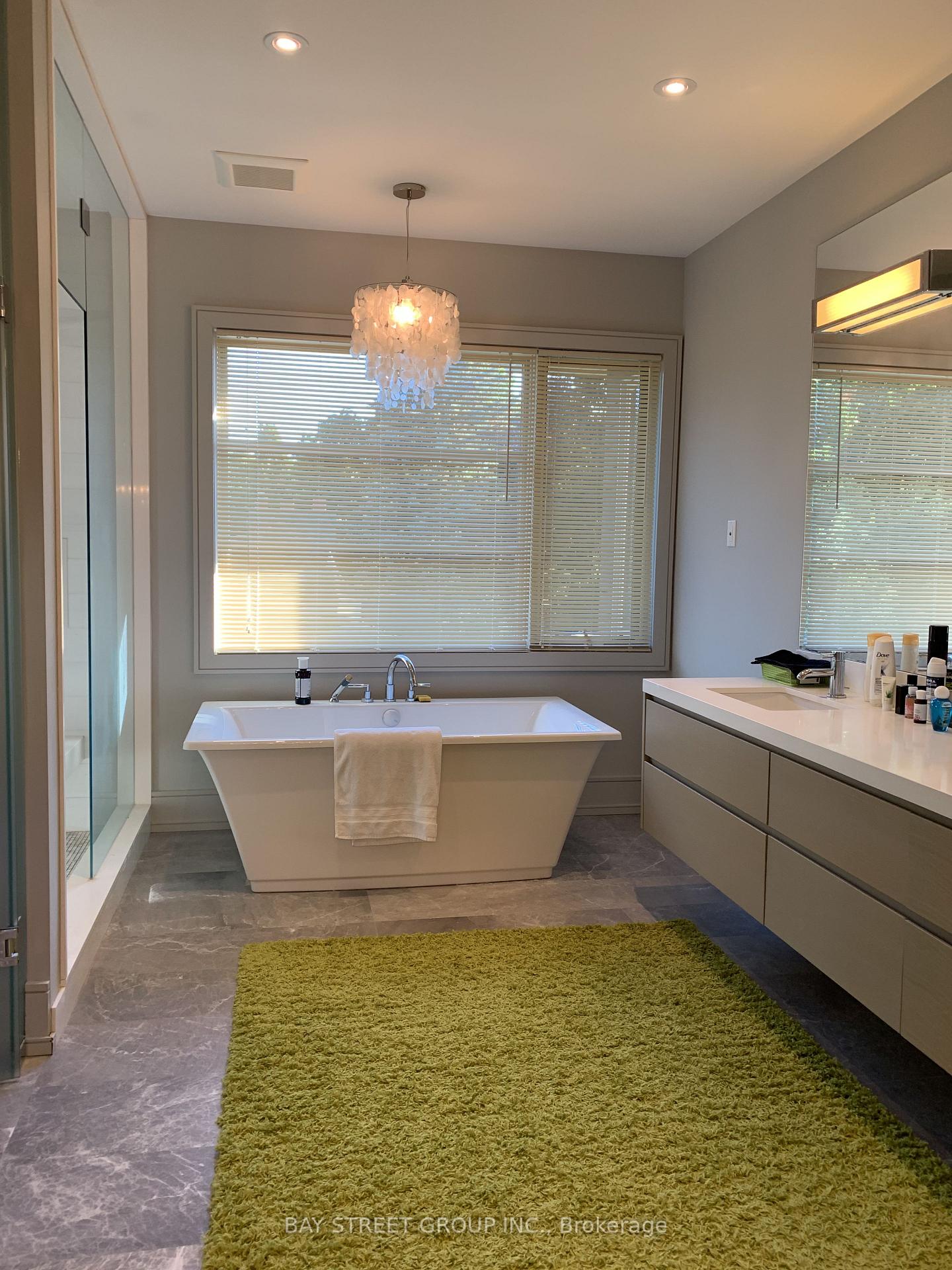 Photo 25 of 6 Bemersyde Drive, Etobicoke, Princess-Rosethorn — HOMEH