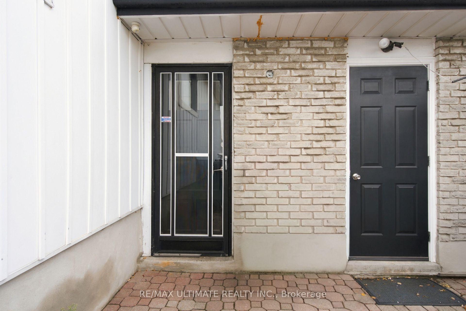 Photo 4 of 7639 Kittridge Drive, Mississauga, Malton — HOMEH