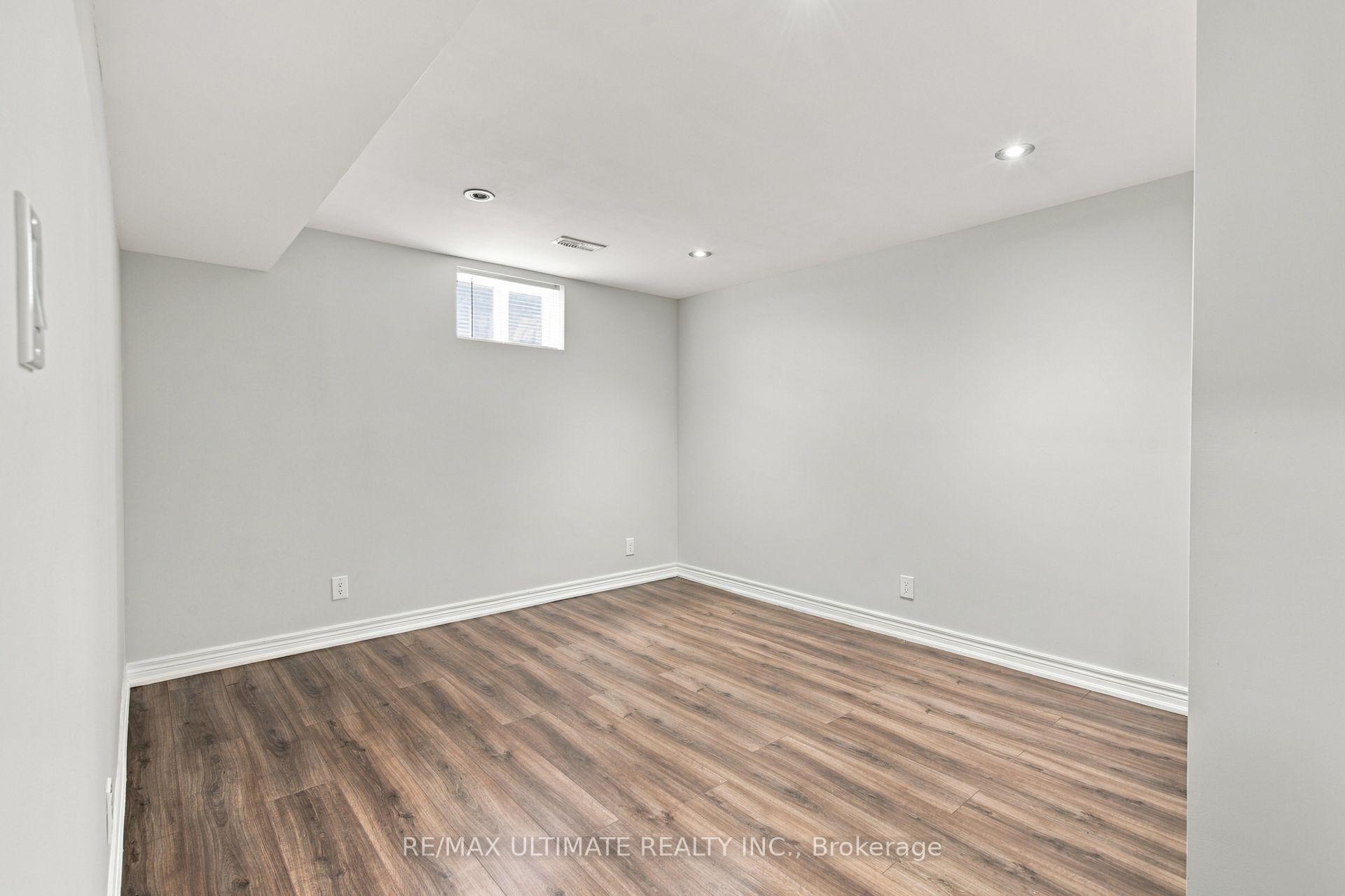 Photo 16 of 7639 Kittridge Drive, Mississauga, Malton — HOMEH