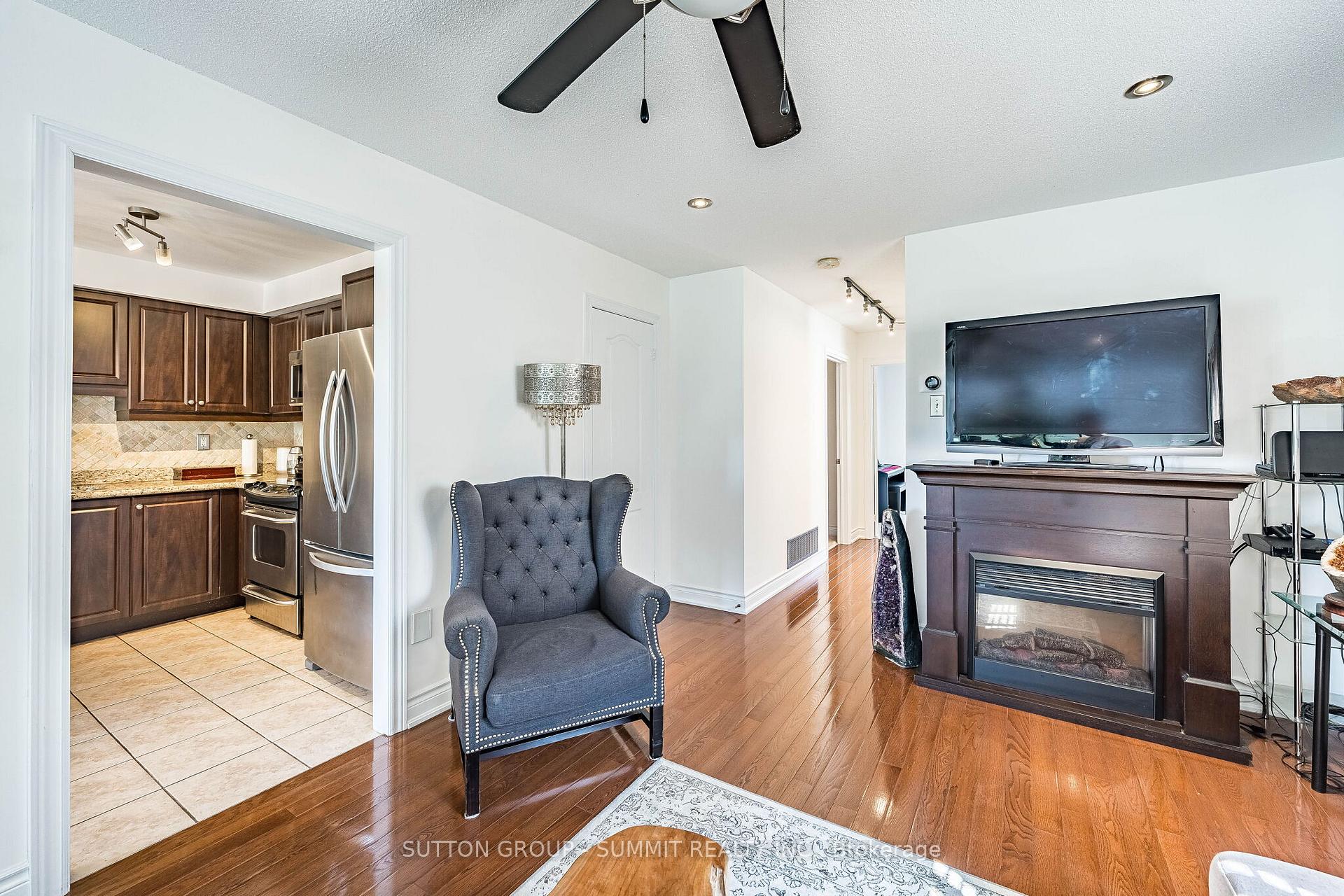 Photo 8 of 139 Oceanpearl Crescent, Whitby, Blue Grass Meadows — HOMEH