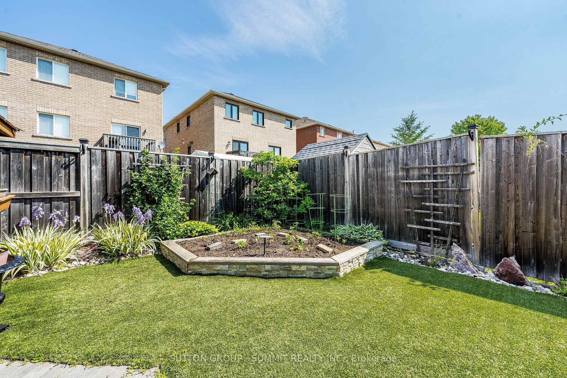 Photo 43 of 139 Oceanpearl Crescent, Whitby, Blue Grass Meadows — HOMEH