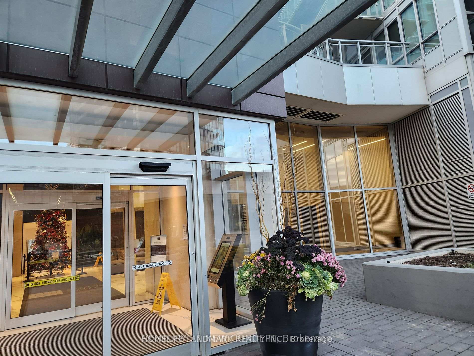 Photo 3 of Unit 2809, 2908 Hwy 7, Vaughan, Concord — HOMEH