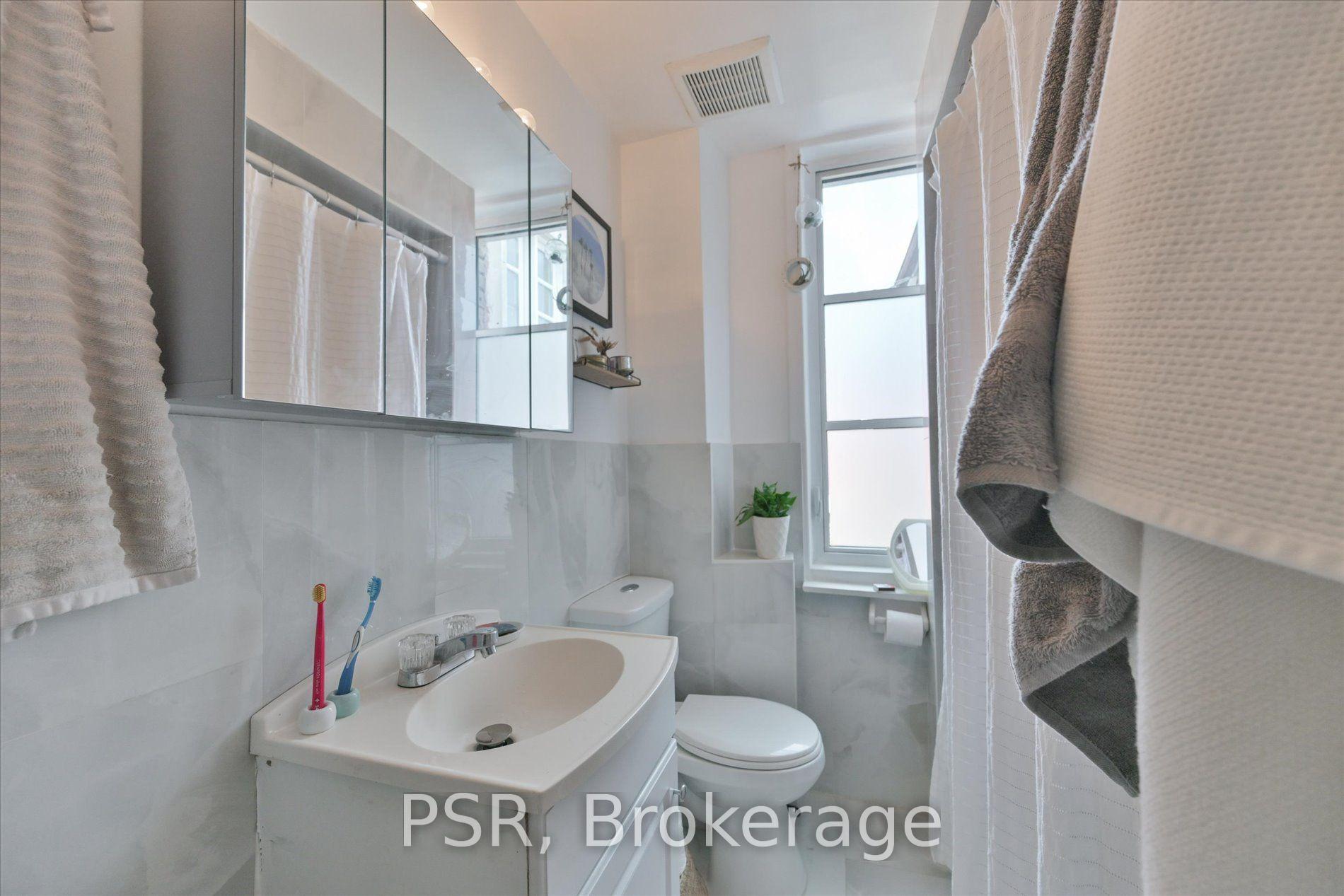 Photo 27 of 64 Gladstone Avenue, Toronto, Little Portugal — HOMEH
