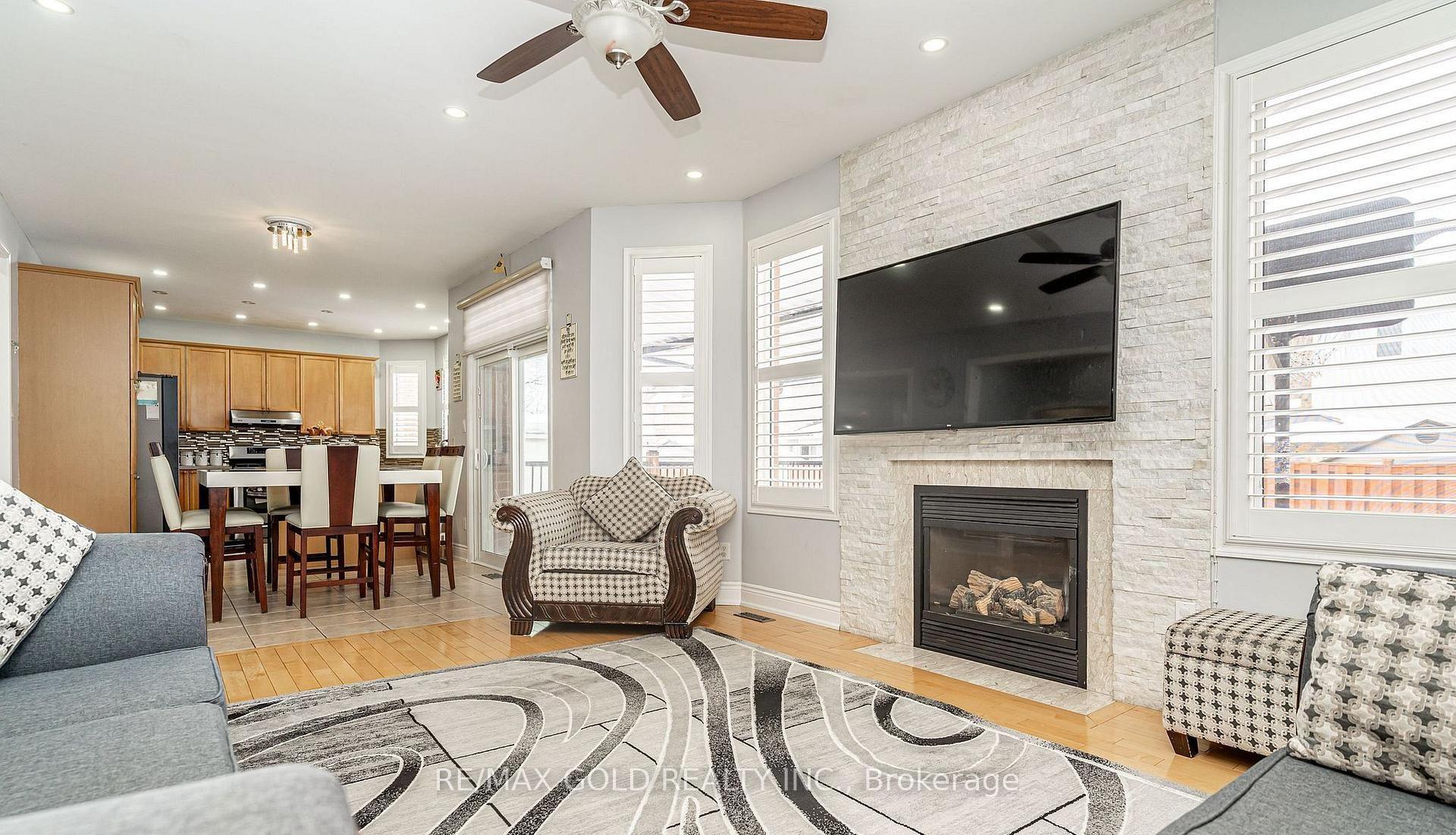 Photo 14 of 7 Bettey Road, Brampton, Vales of Castlemore — HOMEH