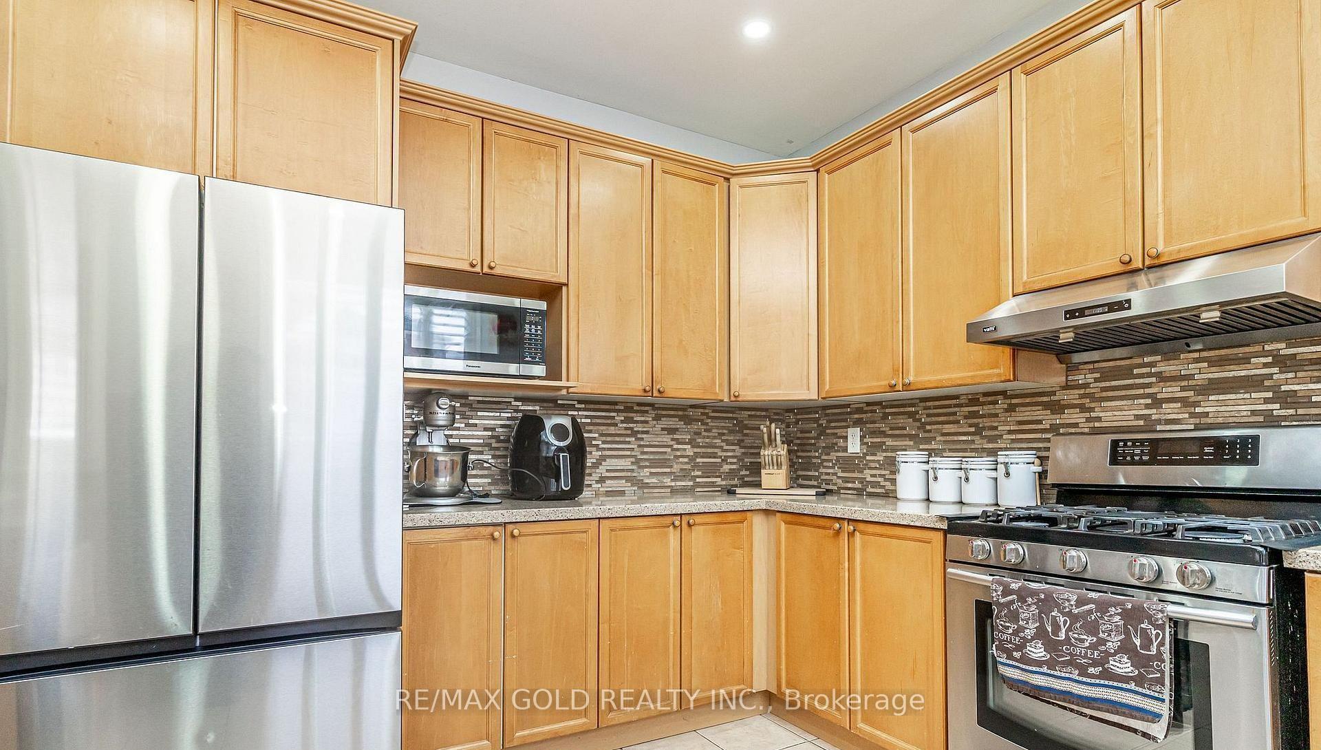 Photo 17 of 7 Bettey Road, Brampton, Vales of Castlemore — HOMEH