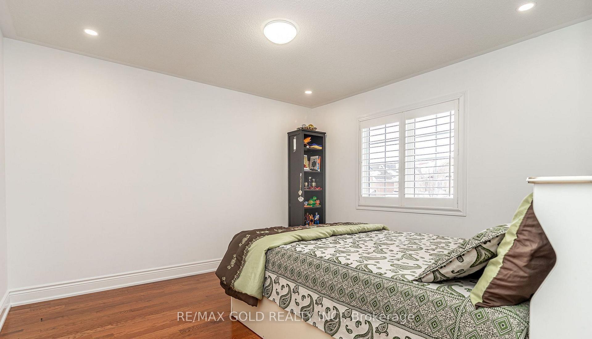 Photo 31 of 7 Bettey Road, Brampton, Vales of Castlemore — HOMEH