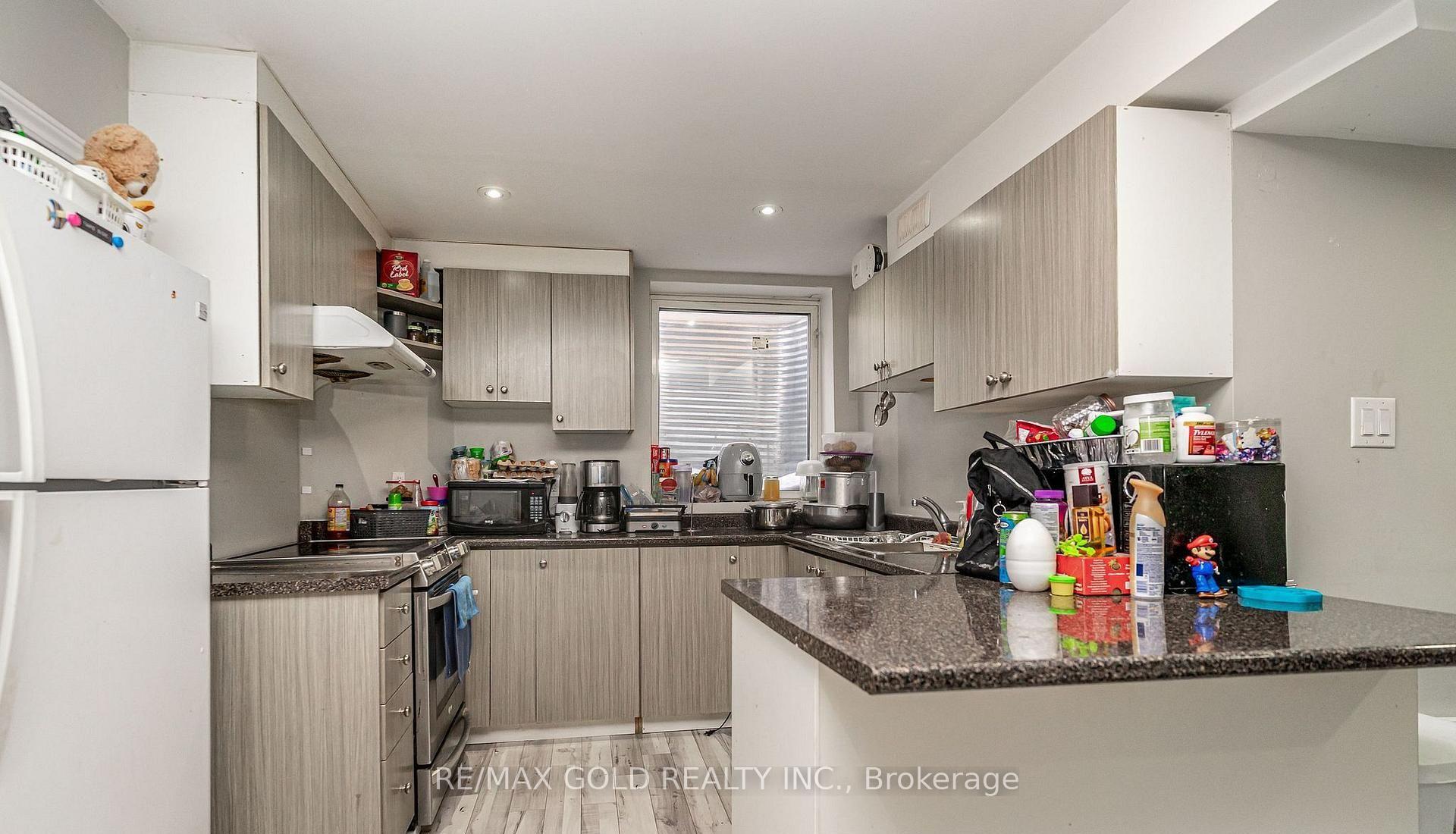Photo 40 of 7 Bettey Road, Brampton, Vales of Castlemore — HOMEH