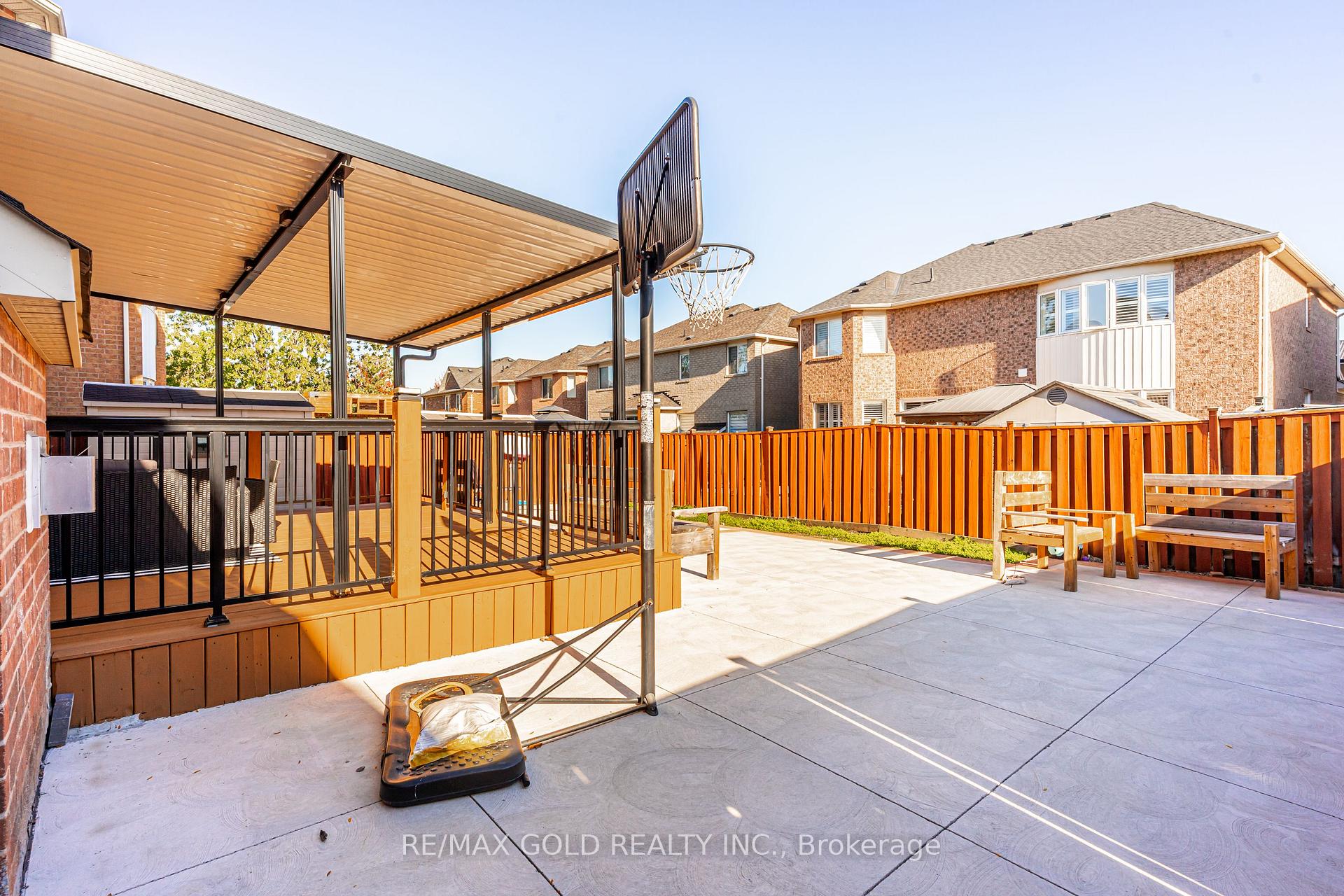 Photo 45 of 7 Bettey Road, Brampton, Vales of Castlemore — HOMEH