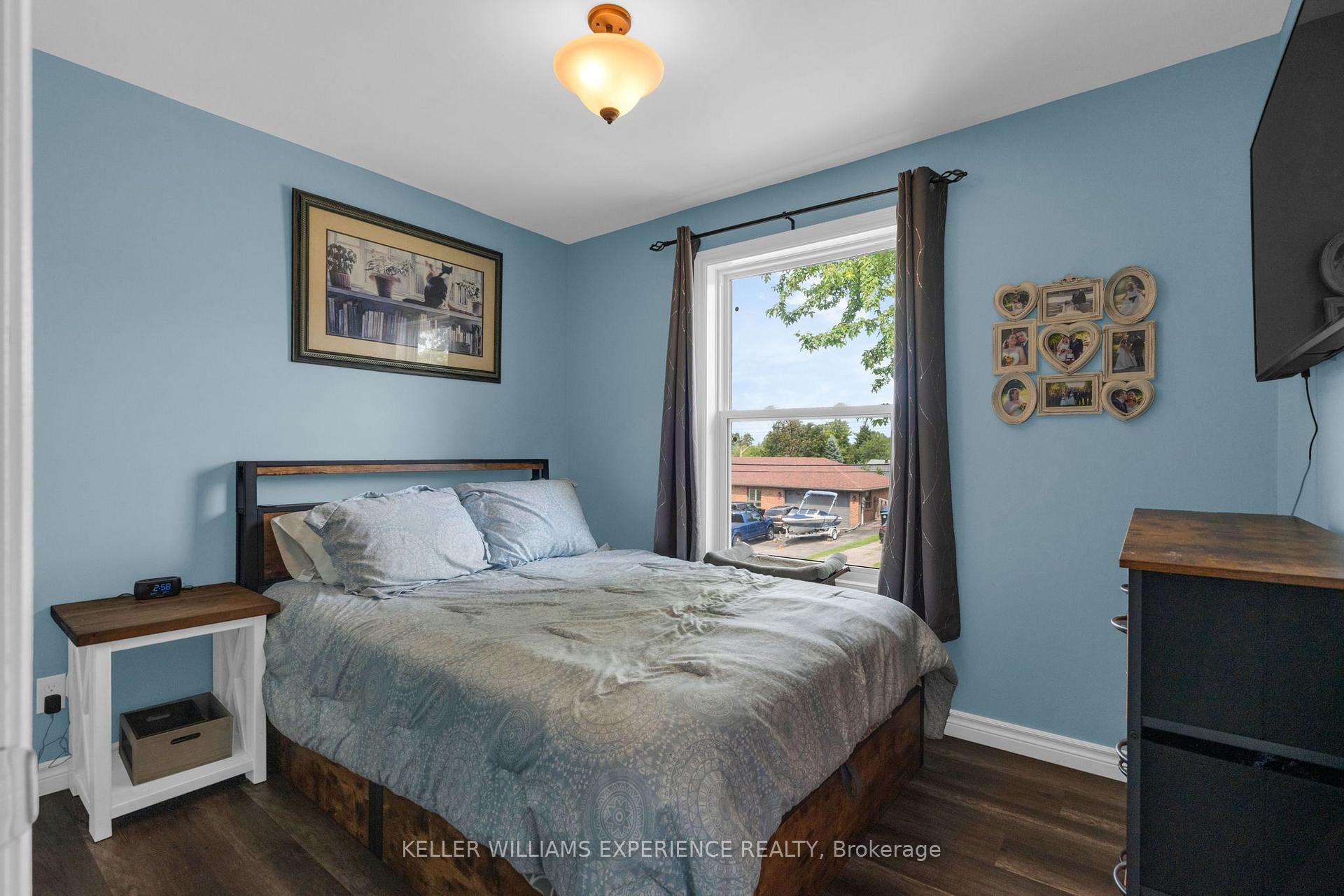 Photo 10 of 28 Park Street, Tay, Victoria Harbour — HOMEH