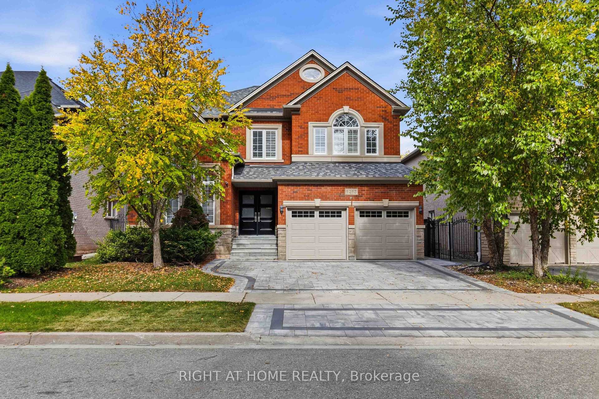 Photo of 1213 Lindenrock Drive