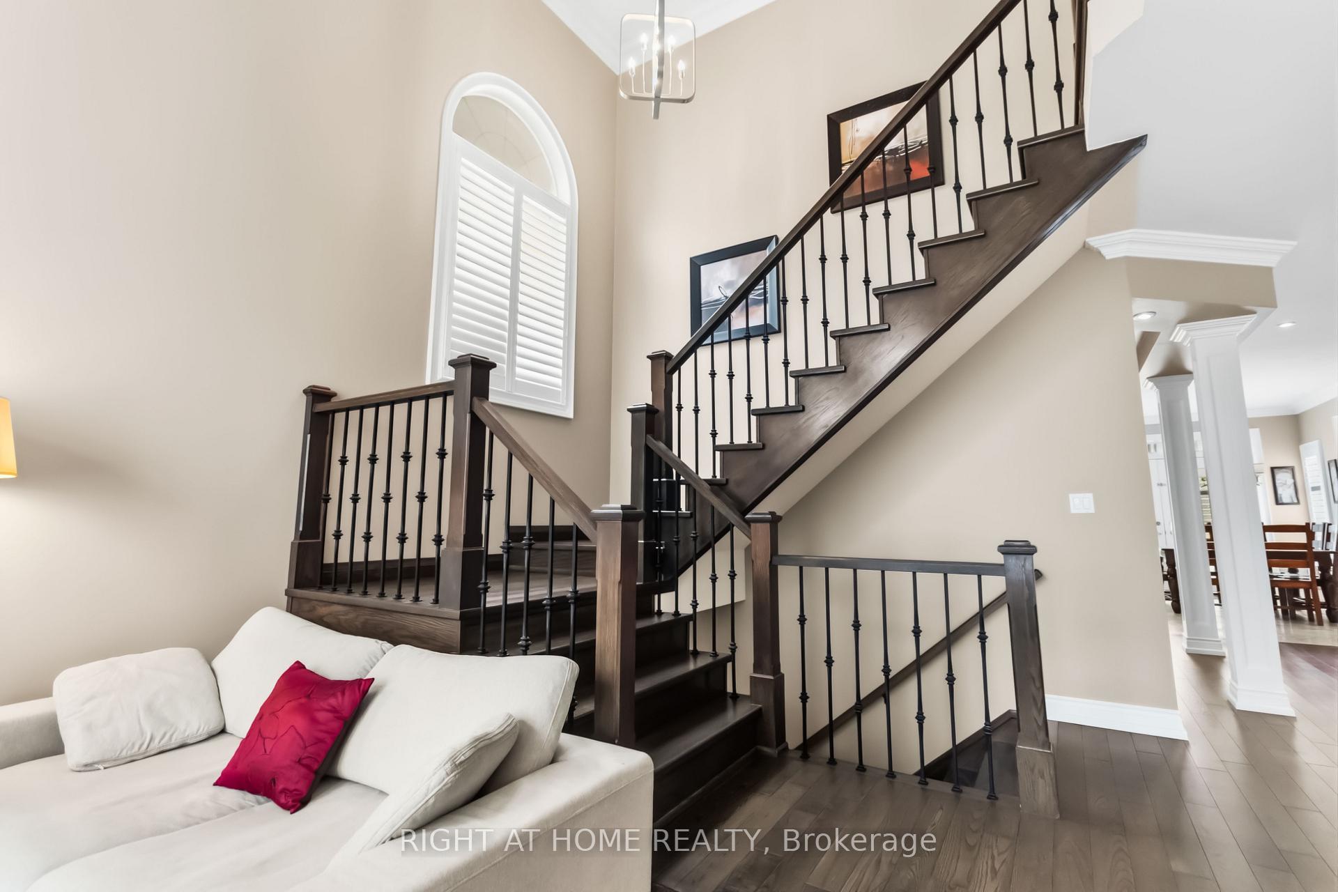 Photo 9 of 1213 Lindenrock Drive, Oakville, Joshua Creek — HOMEH