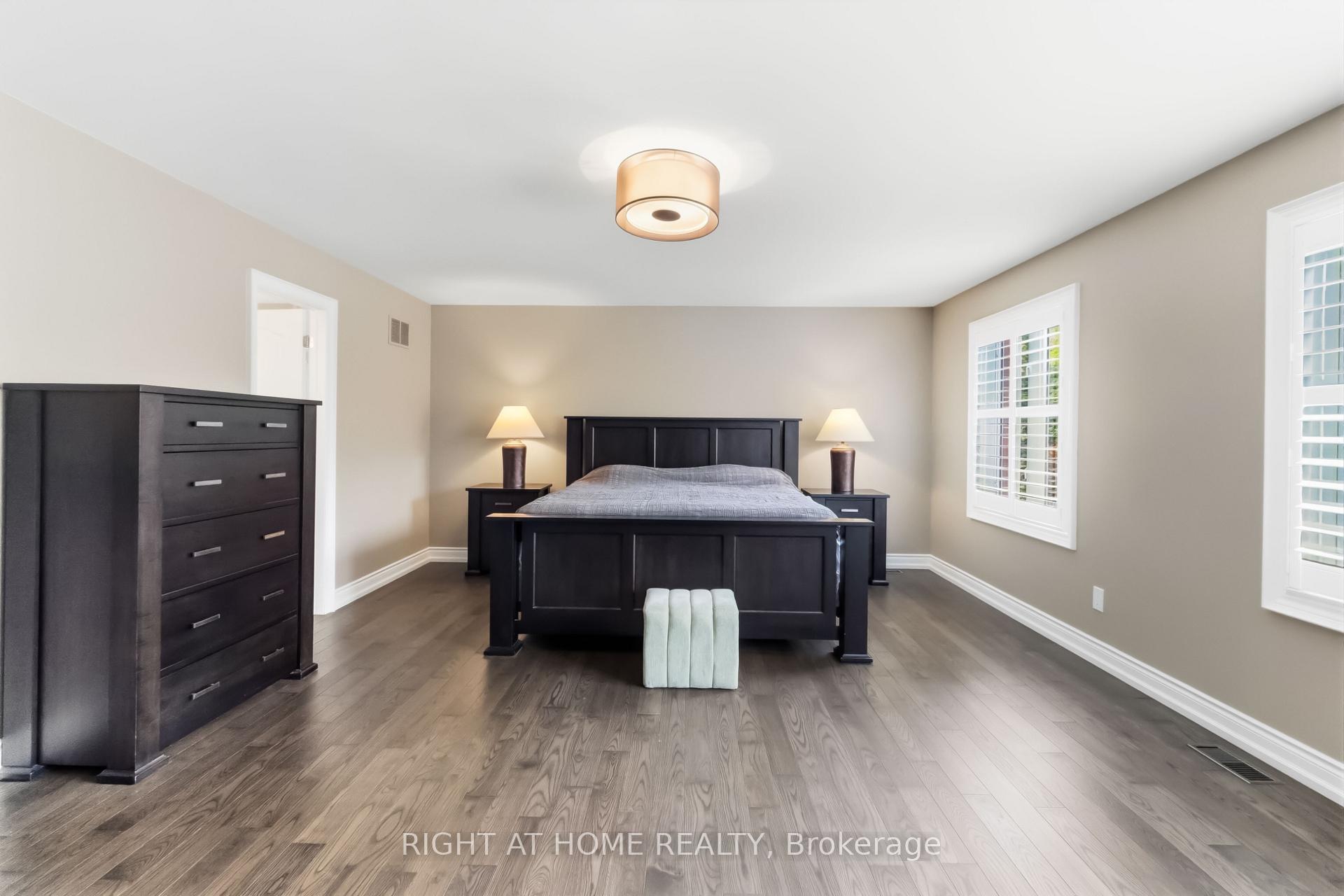 Photo 31 of 1213 Lindenrock Drive, Oakville, Joshua Creek — HOMEH