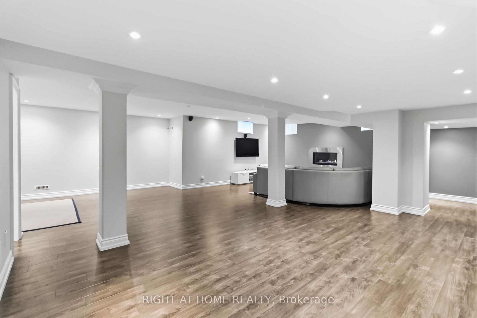 Photo 38 of 1213 Lindenrock Drive, Oakville, Joshua Creek — HOMEH