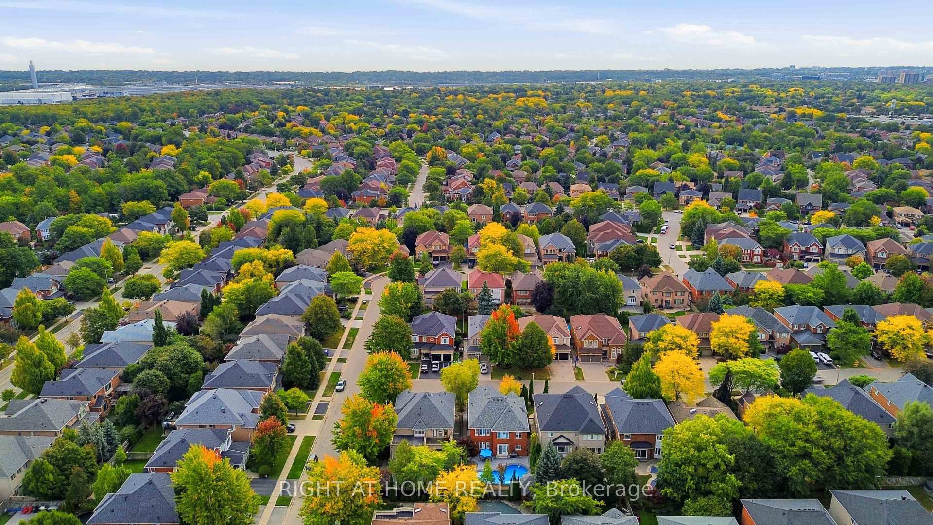 Photo 47 of 1213 Lindenrock Drive, Oakville, Joshua Creek — HOMEH