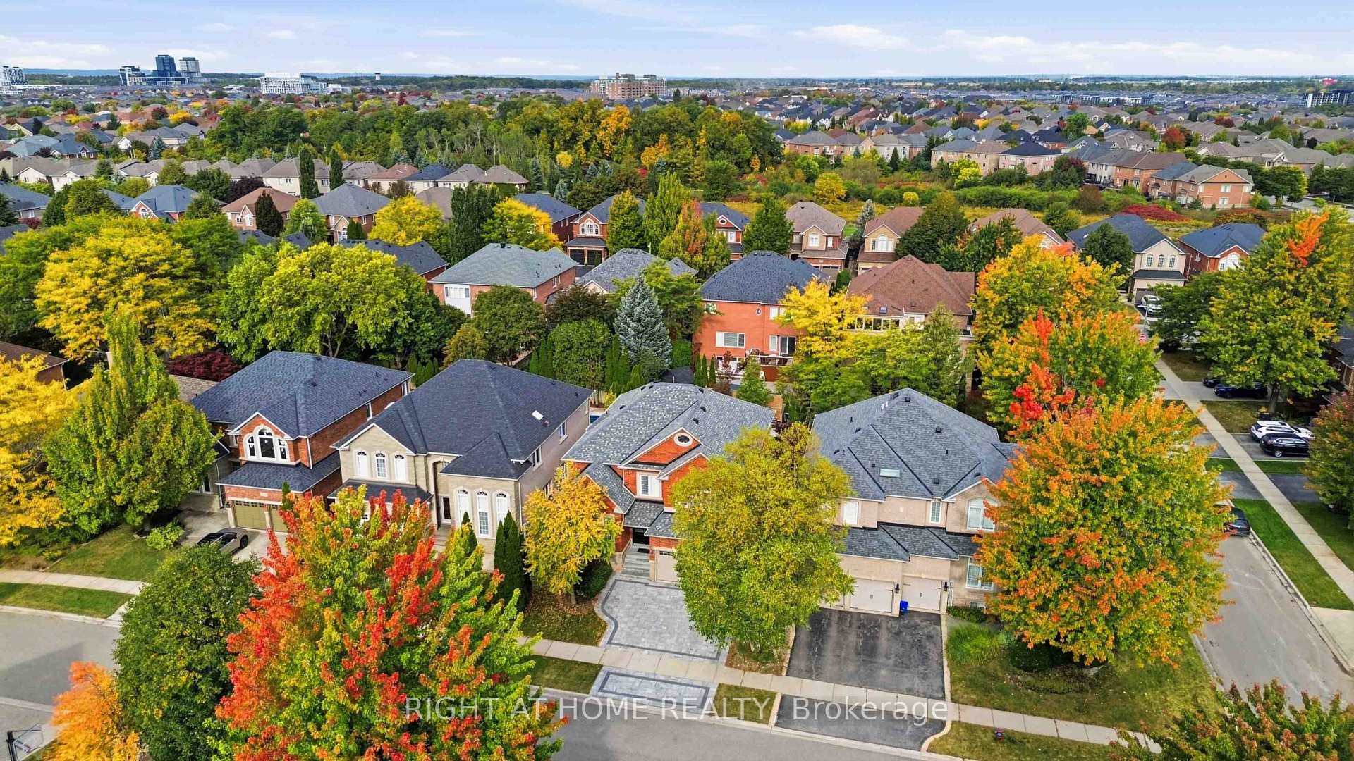 Photo 49 of 1213 Lindenrock Drive, Oakville, Joshua Creek — HOMEH